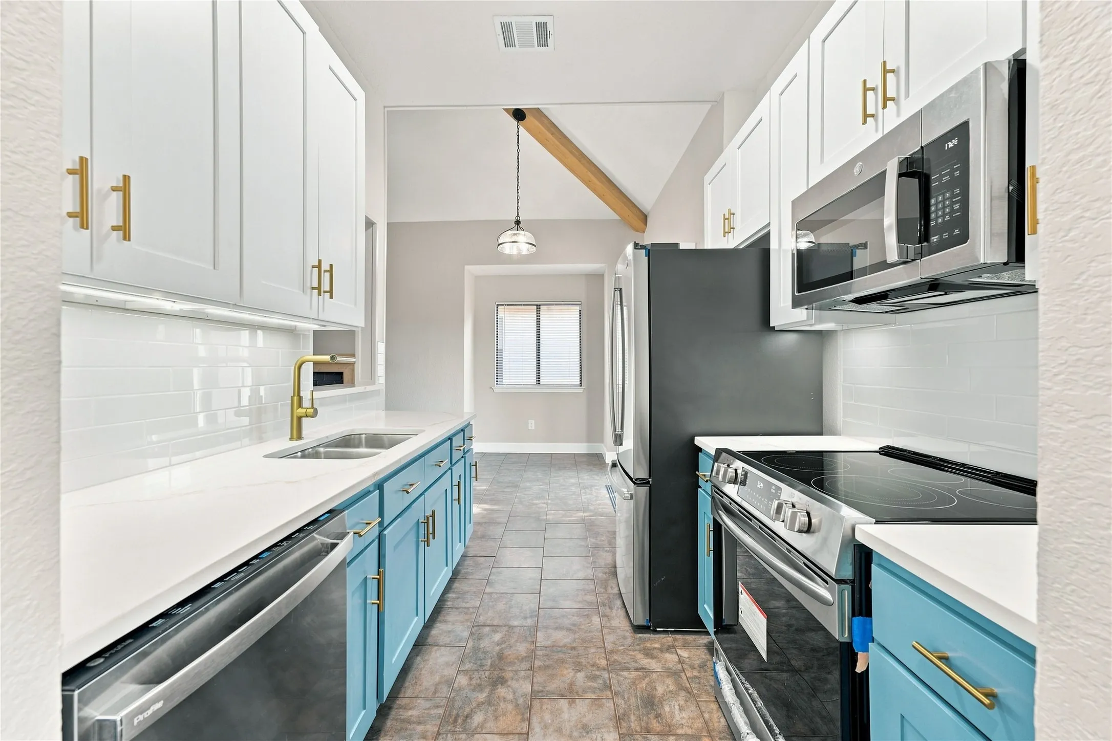 Beautifully remodeled kitchen featuring luxury finishes, modern design, and brand-new appliances!