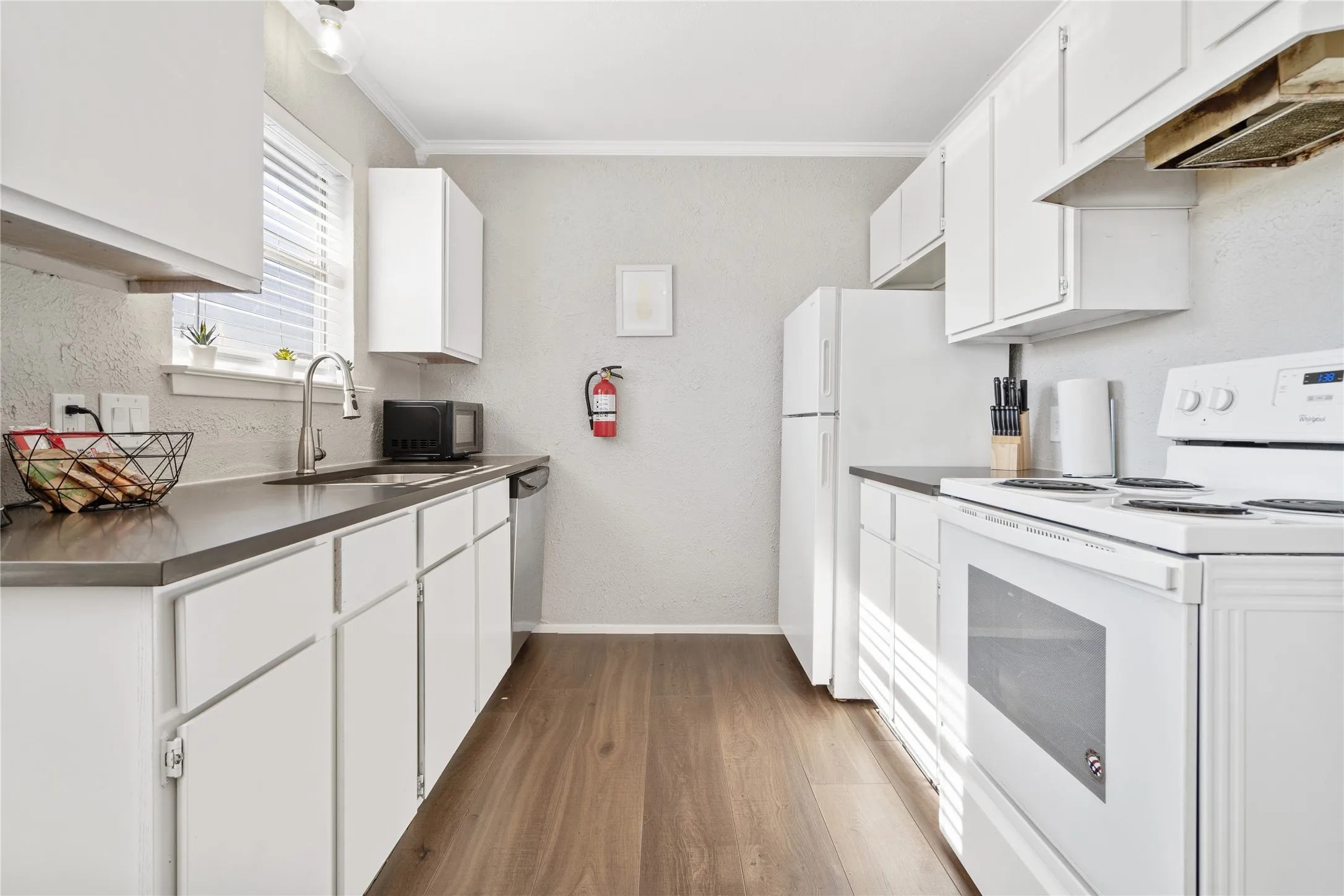 For Sale in Tarrant County , 1006 Thannisch Drive, Arlington, Texas 76011, 8 Bedroom, 8 Bathroom, Garage spaces, 0 Sqft, built in 1972, mls#21340384, Real Estate Agent in Arlington, Homes For Sale in Tarrant county, Homes For Sale in Arlington, Realtor in Arlington Texas, Real Estate Brokerage Independent Realty Texas, Luminita Cordes Realtor