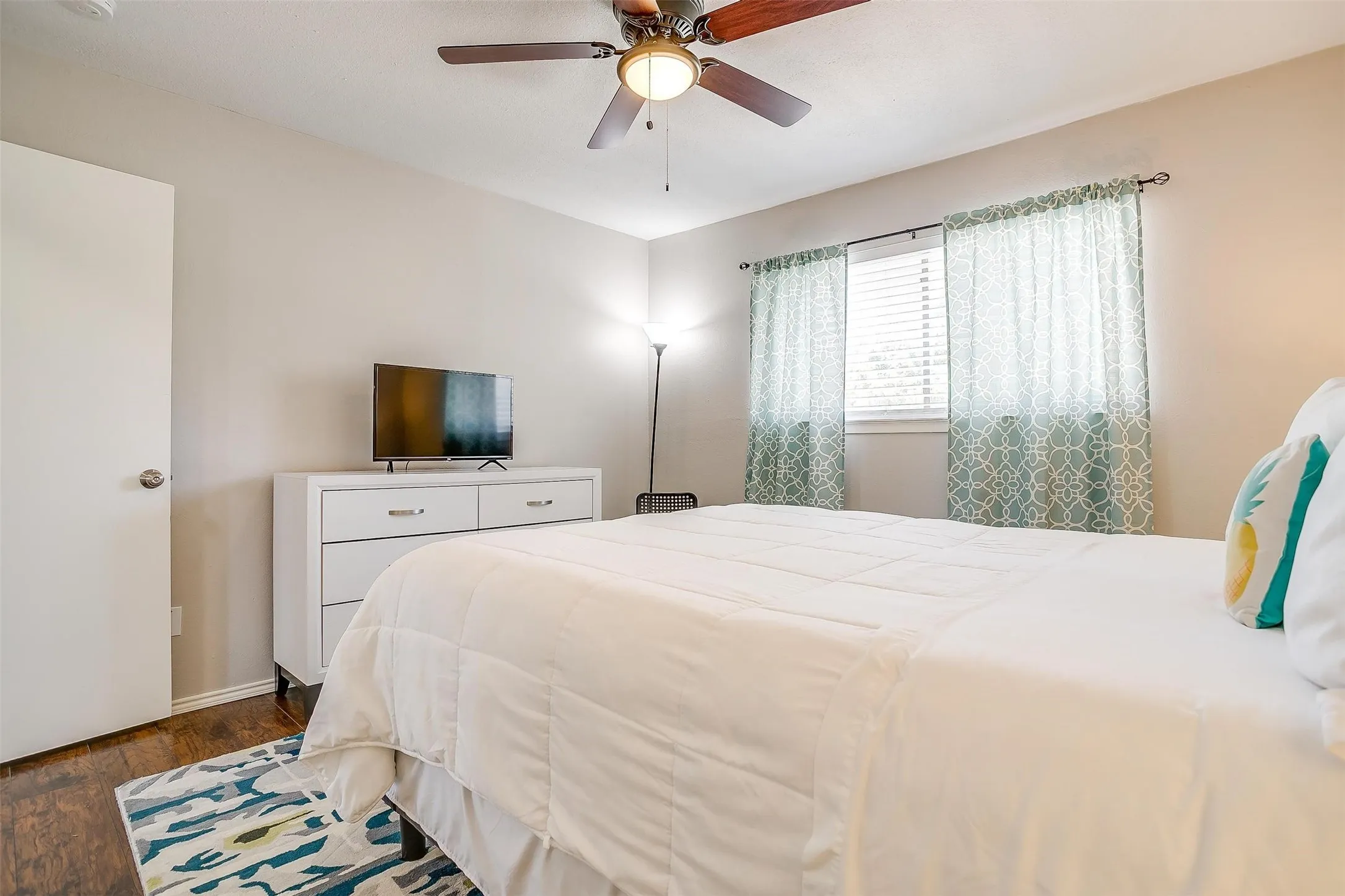 For Sale in Tarrant County , 1006 Thannisch Drive, Arlington, Texas 76011, 8 Bedroom, 8 Bathroom, Garage spaces, 0 Sqft, built in 1972, mls#21340384, Real Estate Agent in Arlington, Homes For Sale in Tarrant county, Homes For Sale in Arlington, Realtor in Arlington Texas, Real Estate Brokerage Independent Realty Texas, Luminita Cordes Realtor
