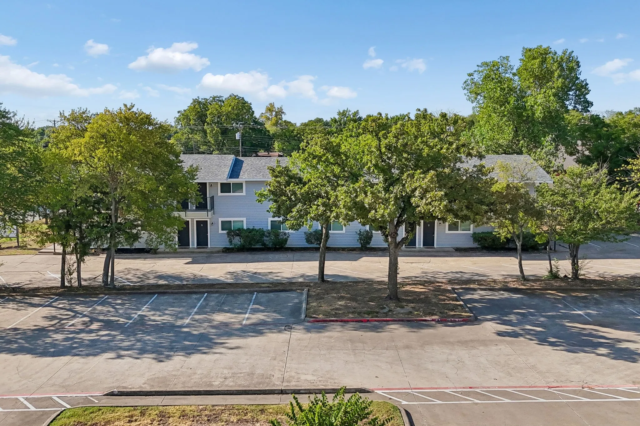 For Sale in Tarrant County , 1006 Thannisch Drive, Arlington, Texas 76011, 8 Bedroom, 8 Bathroom, Garage spaces, 0 Sqft, built in 1972, mls#21340384, Real Estate Agent in Arlington, Homes For Sale in Tarrant county, Homes For Sale in Arlington, Realtor in Arlington Texas, Real Estate Brokerage Independent Realty Texas, Luminita Cordes Realtor