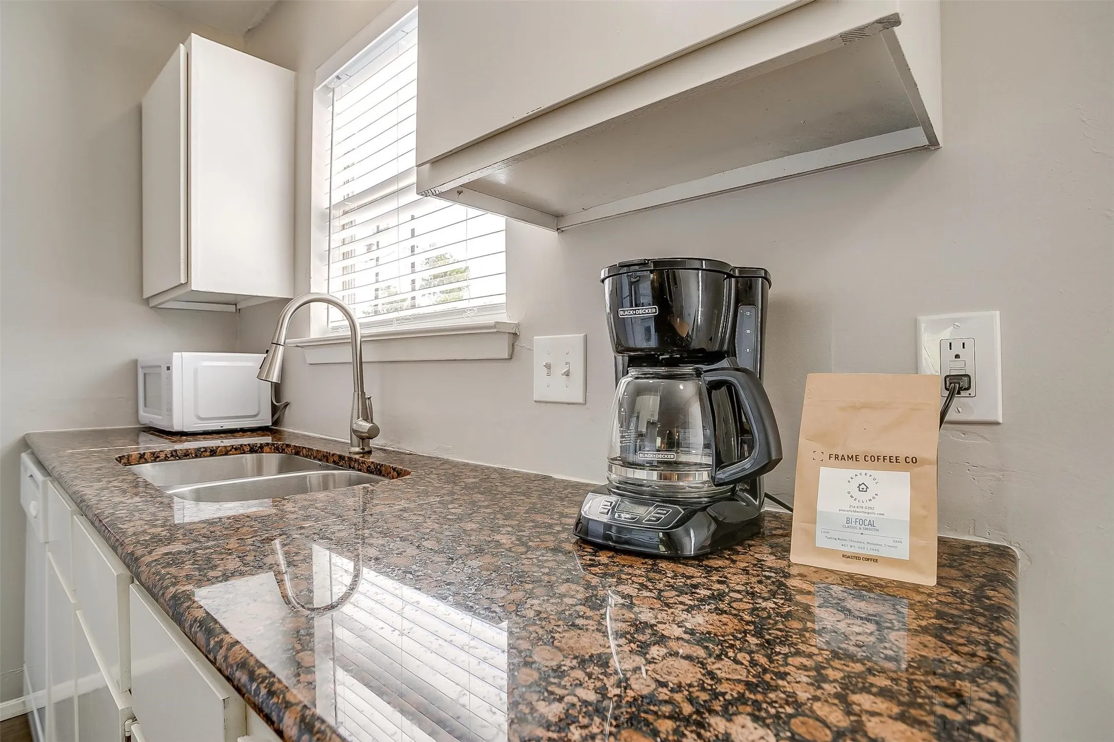 For Sale in Tarrant County , 1006 Thannisch Drive, Arlington, Texas 76011, 8 Bedroom, 8 Bathroom, Garage spaces, 0 Sqft, built in 1972, mls#21340384, Real Estate Agent in Arlington, Homes For Sale in Tarrant county, Homes For Sale in Arlington, Realtor in Arlington Texas, Real Estate Brokerage Independent Realty Texas, Luminita Cordes Realtor