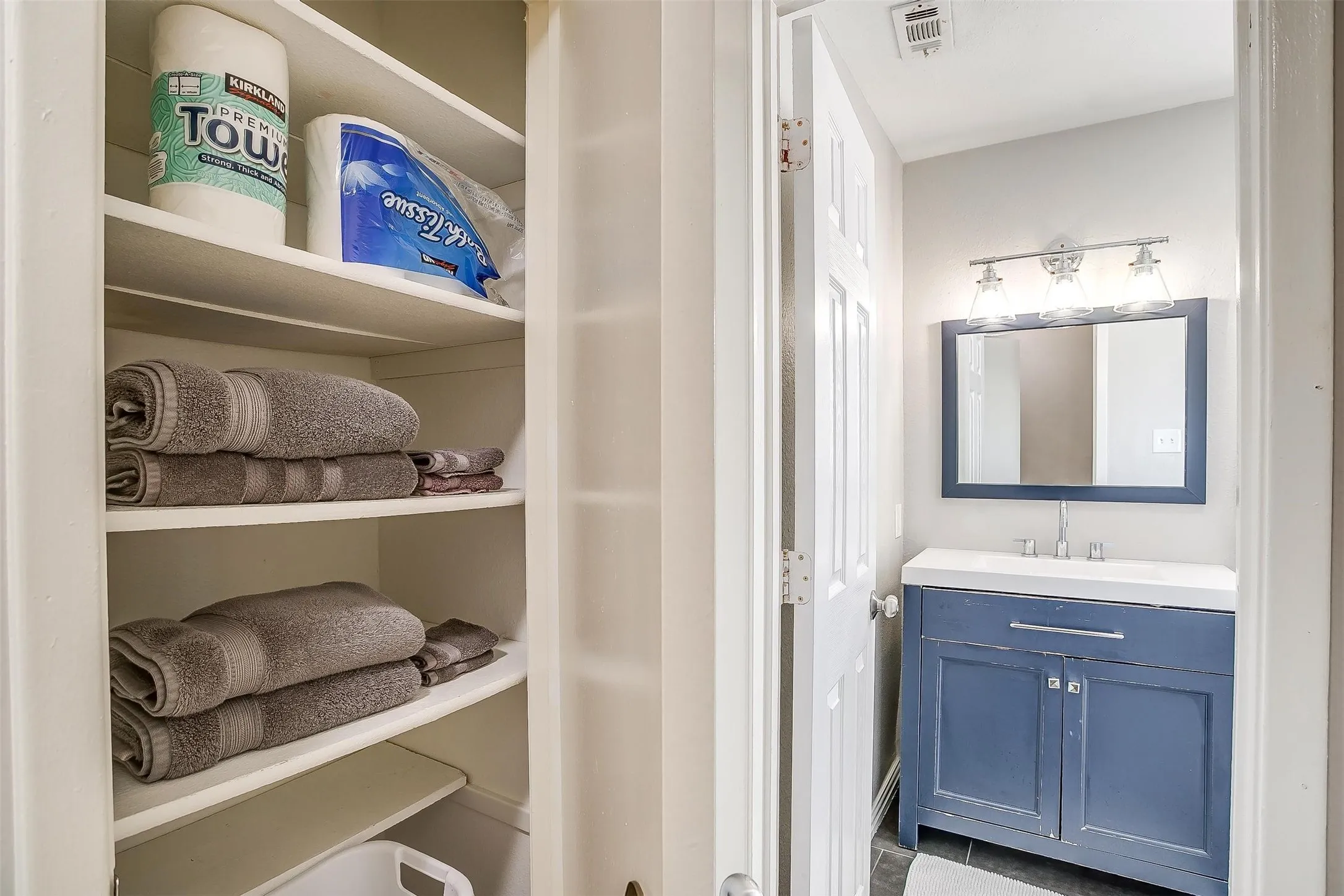 For Sale in Tarrant County , 1006 Thannisch Drive, Arlington, Texas 76011, 8 Bedroom, 8 Bathroom, Garage spaces, 0 Sqft, built in 1972, mls#21340384, Real Estate Agent in Arlington, Homes For Sale in Tarrant county, Homes For Sale in Arlington, Realtor in Arlington Texas, Real Estate Brokerage Independent Realty Texas, Luminita Cordes Realtor