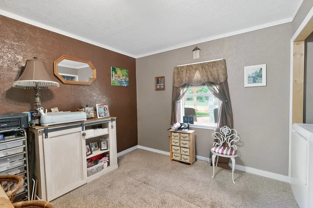 Single Family Residence For Sale in Upshur County , 365 H Williams Road, Gilmer, Texas 75645, 4 Bedroom, 2 Bathroom, Garage spaces, 1,700 Sqft, built in 1985, mls#21365164, Real Estate Agent in Gilmer, Homes For Sale in Upshur county, Homes For Sale in Gilmer, Realtor in Gilmer Texas, Real Estate Brokerage Independent Realty Texas, Luminita Cordes Realtor