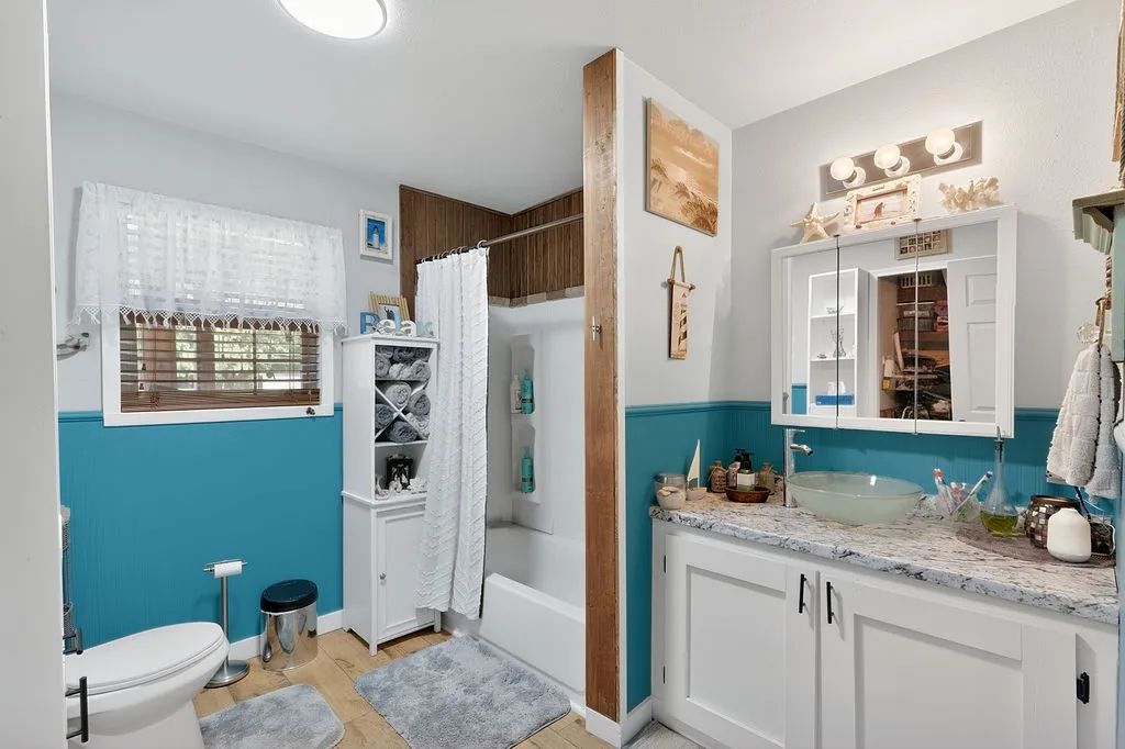 Single Family Residence For Sale in Upshur County , 365 H Williams Road, Gilmer, Texas 75645, 4 Bedroom, 2 Bathroom, Garage spaces, 1,700 Sqft, built in 1985, mls#21365164, Real Estate Agent in Gilmer, Homes For Sale in Upshur county, Homes For Sale in Gilmer, Realtor in Gilmer Texas, Real Estate Brokerage Independent Realty Texas, Luminita Cordes Realtor