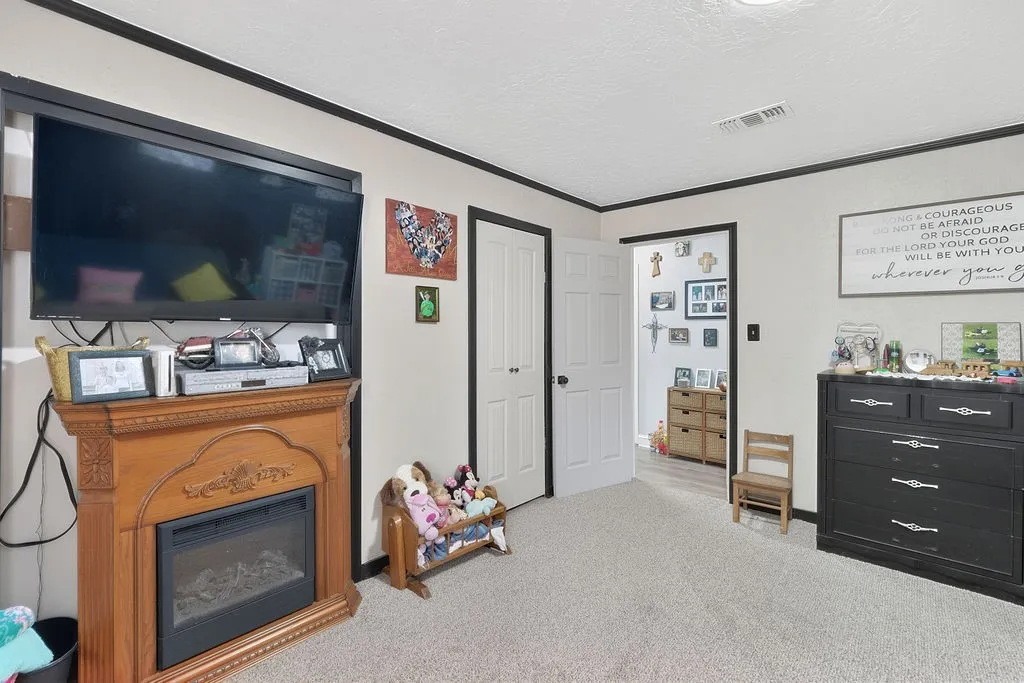Single Family Residence For Sale in Upshur County , 365 H Williams Road, Gilmer, Texas 75645, 4 Bedroom, 2 Bathroom, Garage spaces, 1,700 Sqft, built in 1985, mls#21365164, Real Estate Agent in Gilmer, Homes For Sale in Upshur county, Homes For Sale in Gilmer, Realtor in Gilmer Texas, Real Estate Brokerage Independent Realty Texas, Luminita Cordes Realtor