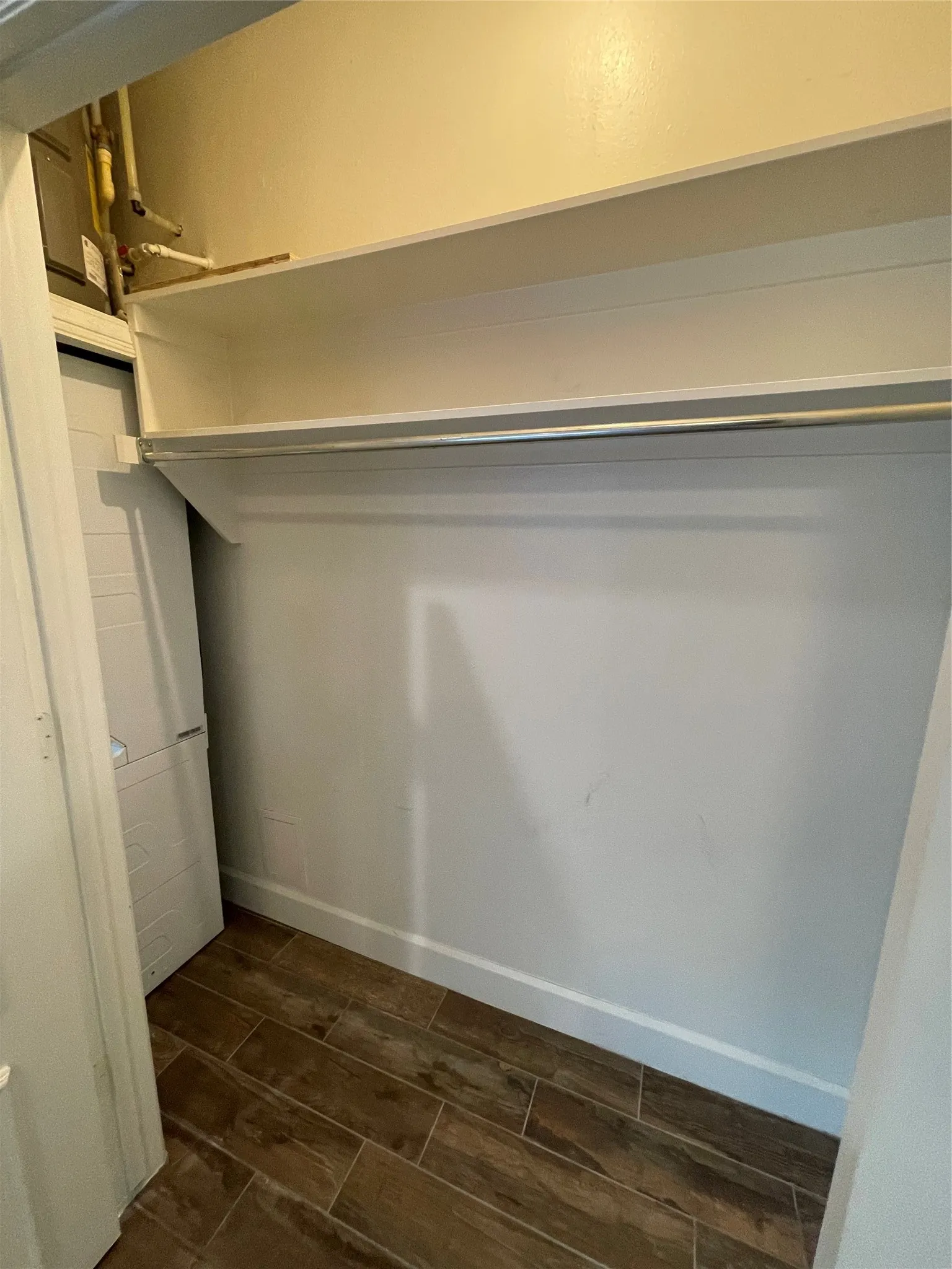 Apartment For Rent in Dallas County , 3101 Commerce Street 201, Dallas, Texas 75226, 0, 1 Bathroom, Garage spaces, 494 Sqft, built in 1986, Price $1,000, mls#21365087, Real Estate Agent in Dallas, Homes For Rent in Dallas county, Homes For Rent in Dallas, Realtor in Dallas Texas, Real Estate Brokerage Independent Realty Texas, Luminita Cordes Realtor