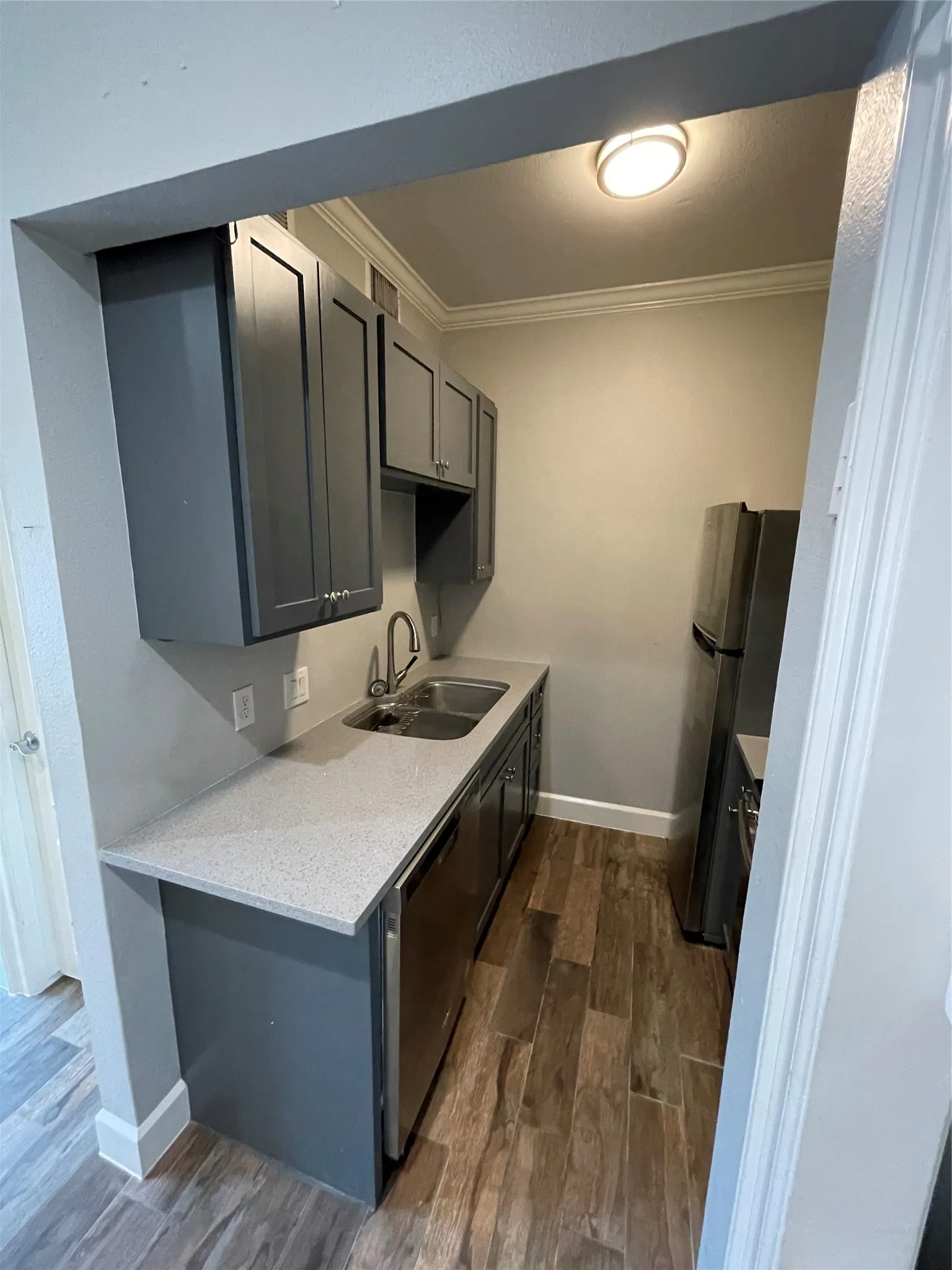 Apartment For Rent in Dallas County , 3101 Commerce Street 201, Dallas, Texas 75226, 0, 1 Bathroom, Garage spaces, 494 Sqft, built in 1986, Price $1,000, mls#21365087, Real Estate Agent in Dallas, Homes For Rent in Dallas county, Homes For Rent in Dallas, Realtor in Dallas Texas, Real Estate Brokerage Independent Realty Texas, Luminita Cordes Realtor
