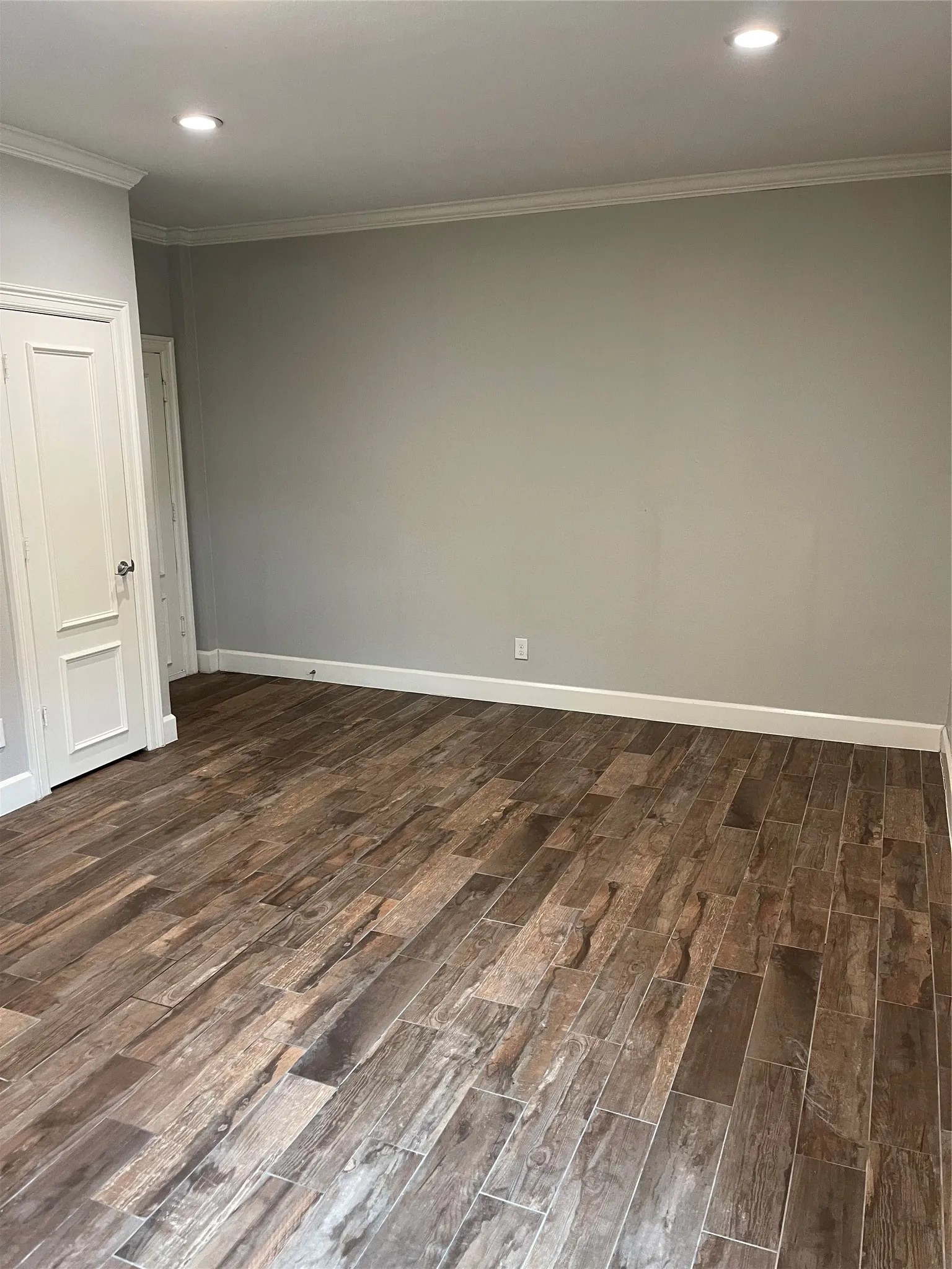 Apartment For Rent in Dallas County , 3101 Commerce Street 201, Dallas, Texas 75226, 0, 1 Bathroom, Garage spaces, 494 Sqft, built in 1986, Price $1,000, mls#21365087, Real Estate Agent in Dallas, Homes For Rent in Dallas county, Homes For Rent in Dallas, Realtor in Dallas Texas, Real Estate Brokerage Independent Realty Texas, Luminita Cordes Realtor