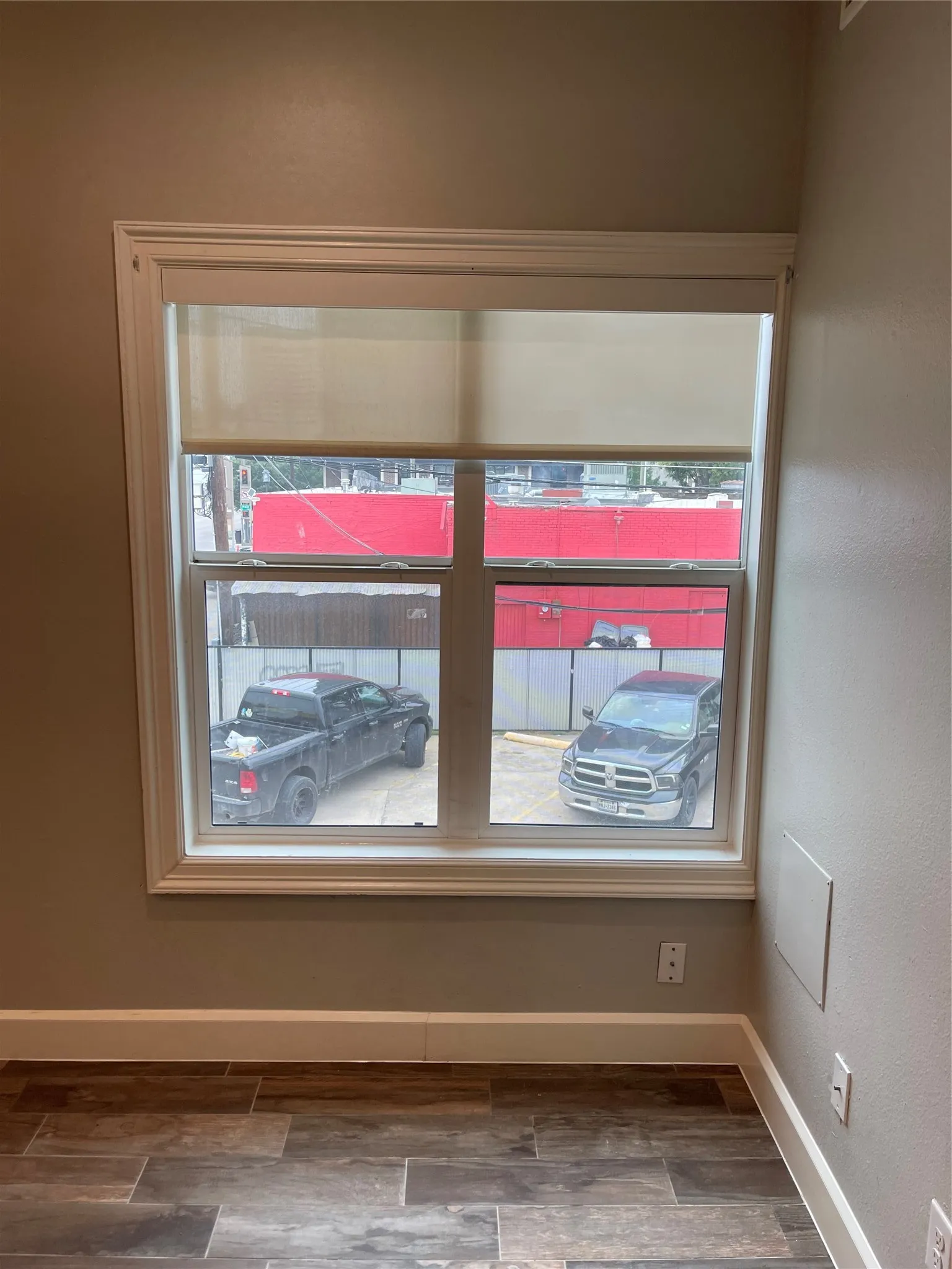 Apartment For Rent in Dallas County , 3101 Commerce Street 201, Dallas, Texas 75226, 0, 1 Bathroom, Garage spaces, 494 Sqft, built in 1986, Price $1,000, mls#21365087, Real Estate Agent in Dallas, Homes For Rent in Dallas county, Homes For Rent in Dallas, Realtor in Dallas Texas, Real Estate Brokerage Independent Realty Texas, Luminita Cordes Realtor