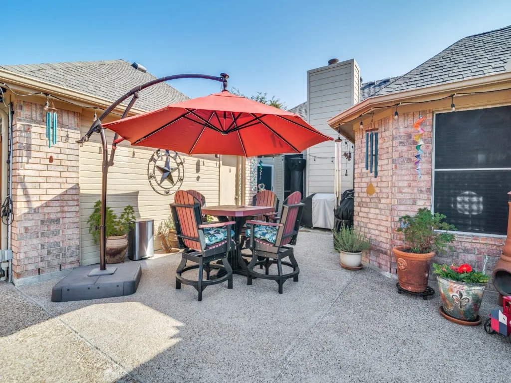 Single Family Residence For Sale in Dallas County , 10313 Evergreen Drive, Rowlett, Texas 75089, 4 Bedroom, 2 Bathroom, 2 Garage spaces, 2,085 Sqft, built in 2001, mls#21364052, Real Estate Agent in Rowlett, Homes For Sale in Dallas county, Homes For Sale in Rowlett, Realtor in Rowlett Texas, Real Estate Brokerage Independent Realty Texas, Luminita Cordes Realtor
