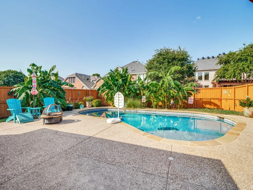 Single Family Residence For Sale in Dallas County , 10313 Evergreen Drive, Rowlett, Texas 75089, 4 Bedroom, 2 Bathroom, 2 Garage spaces, 2,085 Sqft, built in 2001, mls#21364052, Real Estate Agent in Rowlett, Homes For Sale in Dallas county, Homes For Sale in Rowlett, Realtor in Rowlett Texas, Real Estate Brokerage Independent Realty Texas, Luminita Cordes Realtor