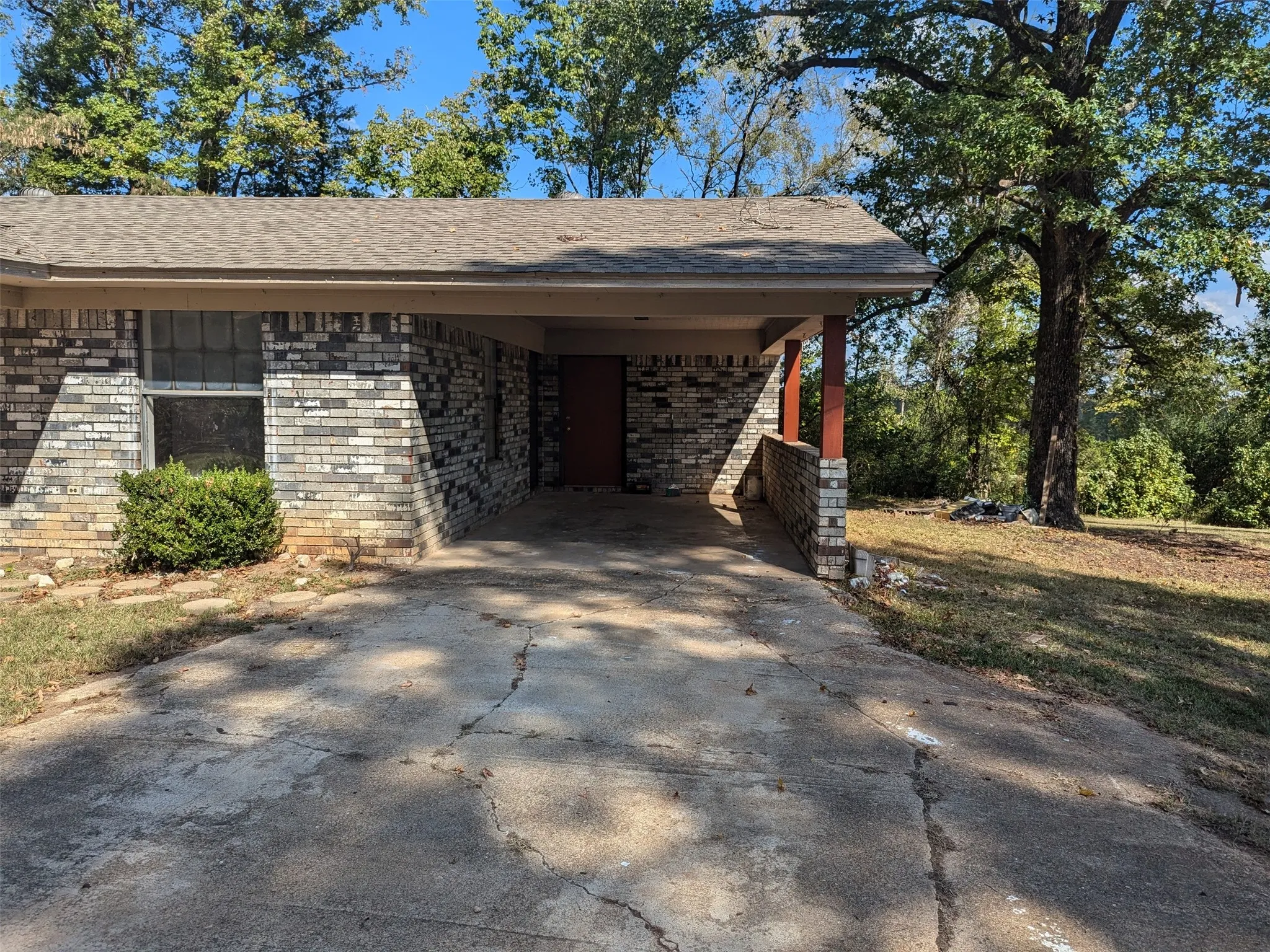Single Family Residence For Sale in Cass County , 11728 Fm 1399, Marietta, Texas 75566, 2 Bedroom, 1 Bathroom, Garage spaces, 858 Sqft, built in 1980, Price $120,000, mls#21365167, Real Estate Agent in Marietta, Homes For Sale in Cass county, Homes For Sale in Marietta, Realtor in Marietta Texas, Real Estate Brokerage Independent Realty Texas, Luminita Cordes Realtor