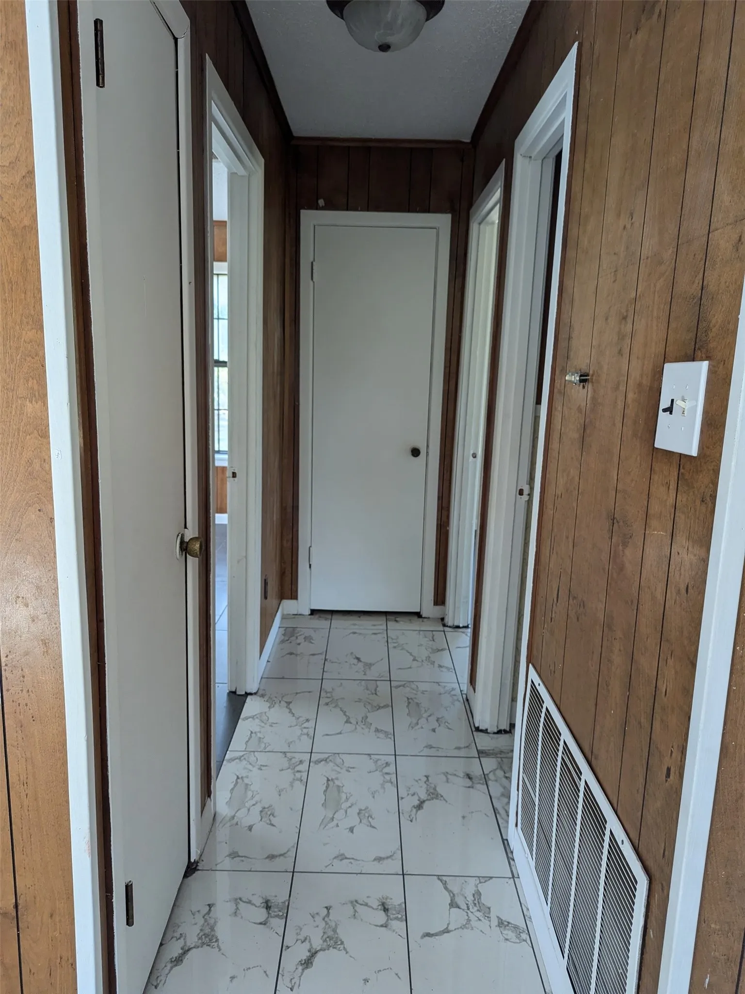 Single Family Residence For Sale in Cass County , 11728 Fm 1399, Marietta, Texas 75566, 2 Bedroom, 1 Bathroom, Garage spaces, 858 Sqft, built in 1980, Price $120,000, mls#21365167, Real Estate Agent in Marietta, Homes For Sale in Cass county, Homes For Sale in Marietta, Realtor in Marietta Texas, Real Estate Brokerage Independent Realty Texas, Luminita Cordes Realtor