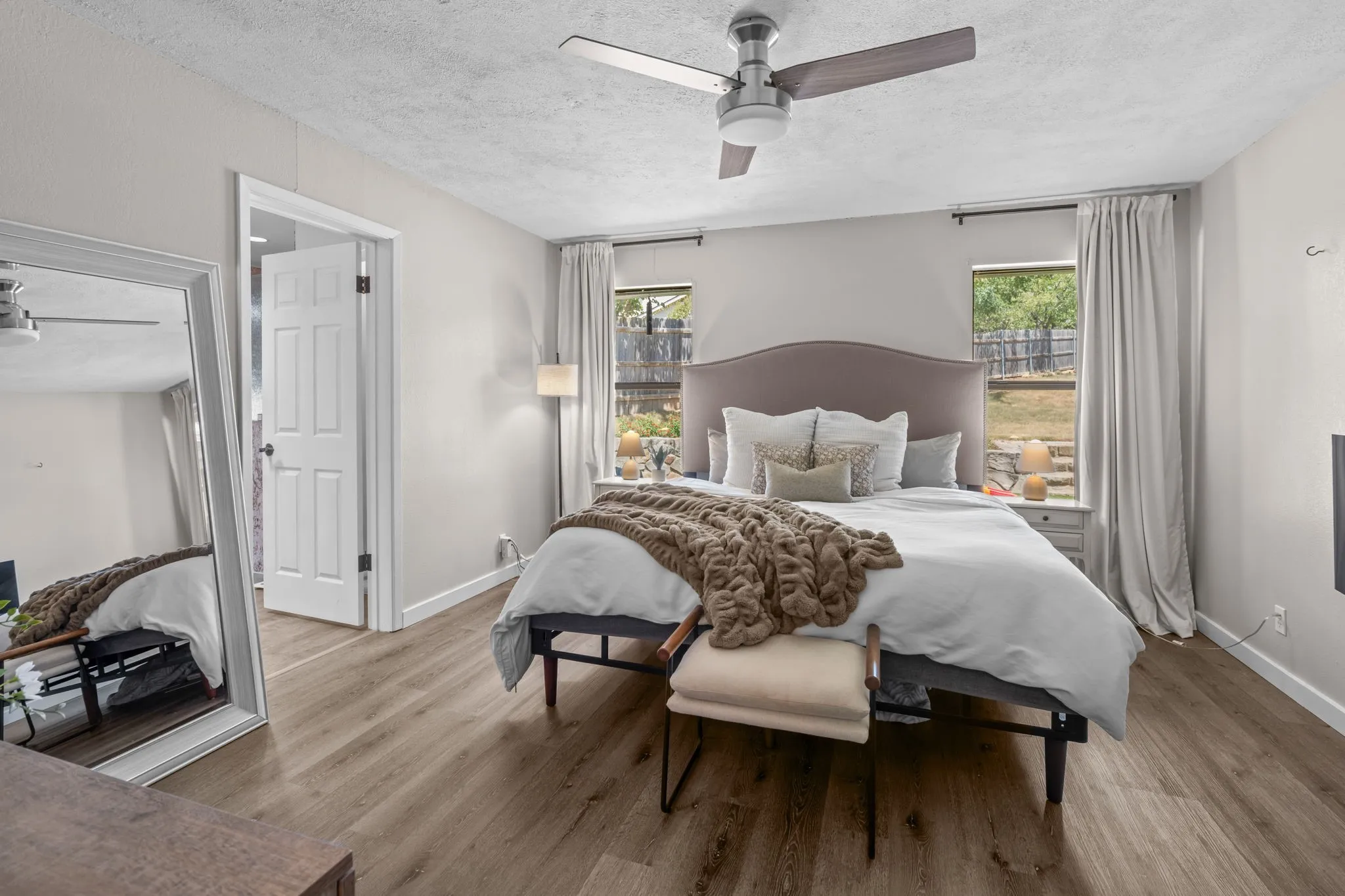 Single Family Residence For Sale in Tarrant County , 7300 Timberlane Drive, North Richland Hills, Texas 76182, 3 Bedroom, 2 Bathroom, 2 Garage spaces, 1,641 Sqft, built in 1985, mls#21364158, Real Estate Agent in North Richland Hills, Homes For Sale in Tarrant county, Homes For Sale in North Richland Hills, Realtor in North Richland Hills Texas, Real Estate Brokerage Independent Realty Texas, Luminita Cordes Realtor