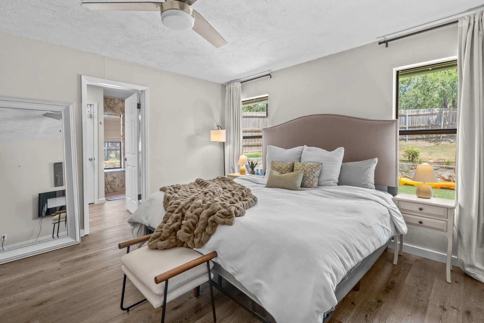 Single Family Residence For Sale in Tarrant County , 7300 Timberlane Drive, North Richland Hills, Texas 76182, 3 Bedroom, 2 Bathroom, 2 Garage spaces, 1,641 Sqft, built in 1985, mls#21364158, Real Estate Agent in North Richland Hills, Homes For Sale in Tarrant county, Homes For Sale in North Richland Hills, Realtor in North Richland Hills Texas, Real Estate Brokerage Independent Realty Texas, Luminita Cordes Realtor