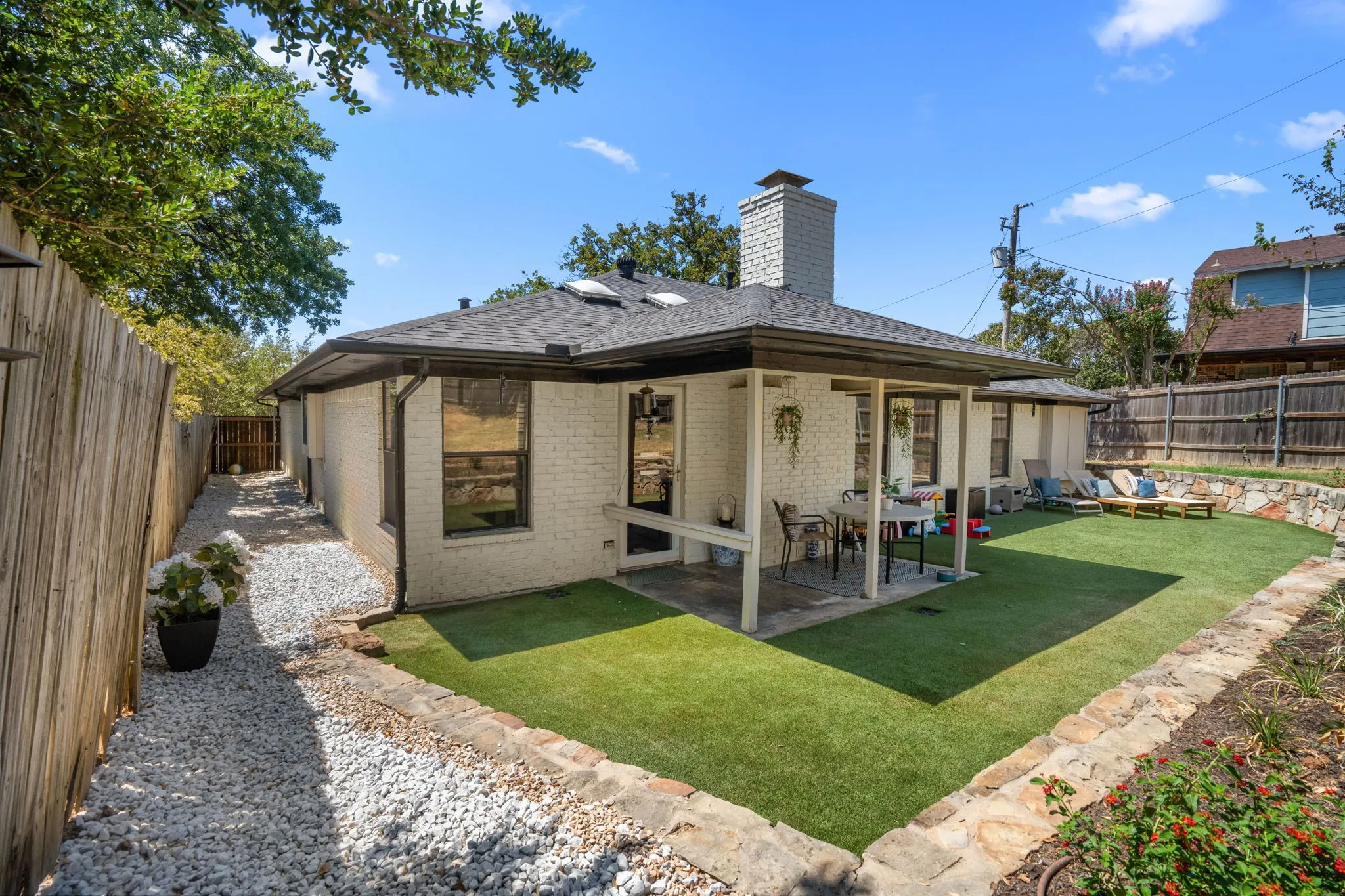Single Family Residence For Sale in Tarrant County , 7300 Timberlane Drive, North Richland Hills, Texas 76182, 3 Bedroom, 2 Bathroom, 2 Garage spaces, 1,641 Sqft, built in 1985, mls#21364158, Real Estate Agent in North Richland Hills, Homes For Sale in Tarrant county, Homes For Sale in North Richland Hills, Realtor in North Richland Hills Texas, Real Estate Brokerage Independent Realty Texas, Luminita Cordes Realtor