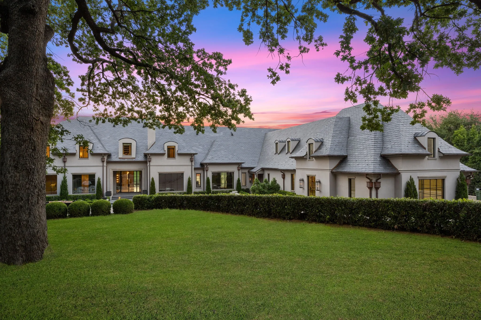 Single Family Residence For Sale in Tarrant County , 1112 Post Oak Place, Westlake, Texas 76262, 5 Bedroom, 8 Bathroom, 5 Garage spaces, 12,076 Sqft, built in 2009, mls#21353633, Real Estate Agent in Westlake, Homes For Sale in Tarrant county, Homes For Sale in Westlake, Realtor in Westlake Texas, Real Estate Brokerage Independent Realty Texas, Luminita Cordes Realtor