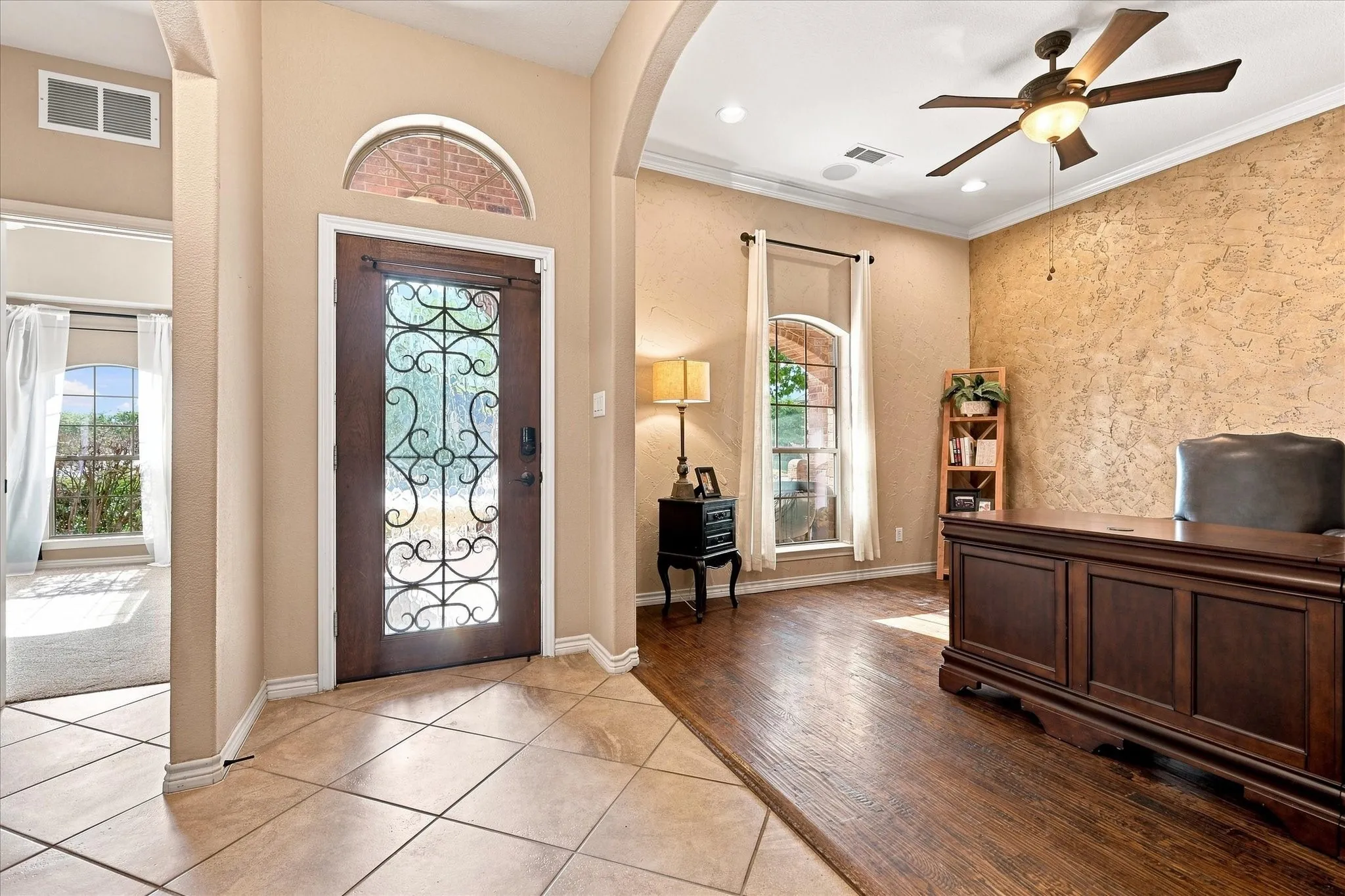 Entry showing office