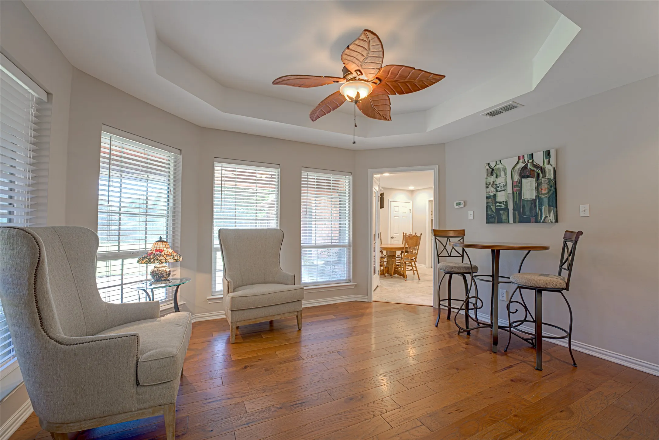 Single Family Residence For Sale in Dallas County , 4841 Kelso Place, Garland, Texas 75043, 3 Bedroom, 3 Bathroom, 2 Garage spaces, 2,078 Sqft, built in 1985, mls#21363221, Real Estate Agent in Garland, Homes For Sale in Dallas county, Homes For Sale in Garland, Realtor in Garland Texas, Real Estate Brokerage Independent Realty Texas, Luminita Cordes Realtor