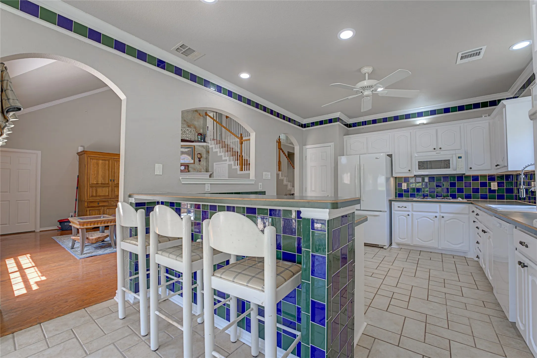 Single Family Residence For Sale in Collin County , 130 W Clubview Court, Murphy, Texas 75094, 5 Bedroom, 5 Bathroom, 2 Garage spaces, 3,011 Sqft, built in 1999, mls#21363328, Real Estate Agent in Murphy, Homes For Sale in Collin county, Homes For Sale in Murphy, Realtor in Murphy Texas, Real Estate Brokerage Independent Realty Texas, Luminita Cordes Realtor