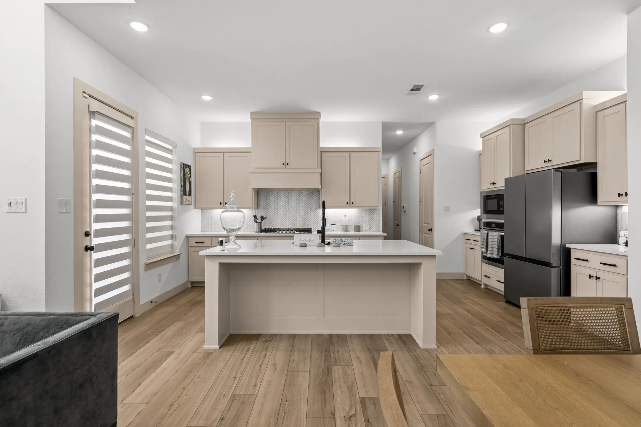 Single Family Residence For Rent in Denton County , 9540 Hedge Street, Frisco, Texas 75034, 4 Bedroom, 5 Bathroom, 2 Garage spaces, 3,026 Sqft, built in 2023, mls#21365178, Real Estate Agent in Frisco, Homes For Rent in Denton county, Homes For Rent in Frisco, Realtor in Frisco Texas, Real Estate Brokerage Independent Realty Texas, Luminita Cordes Realtor