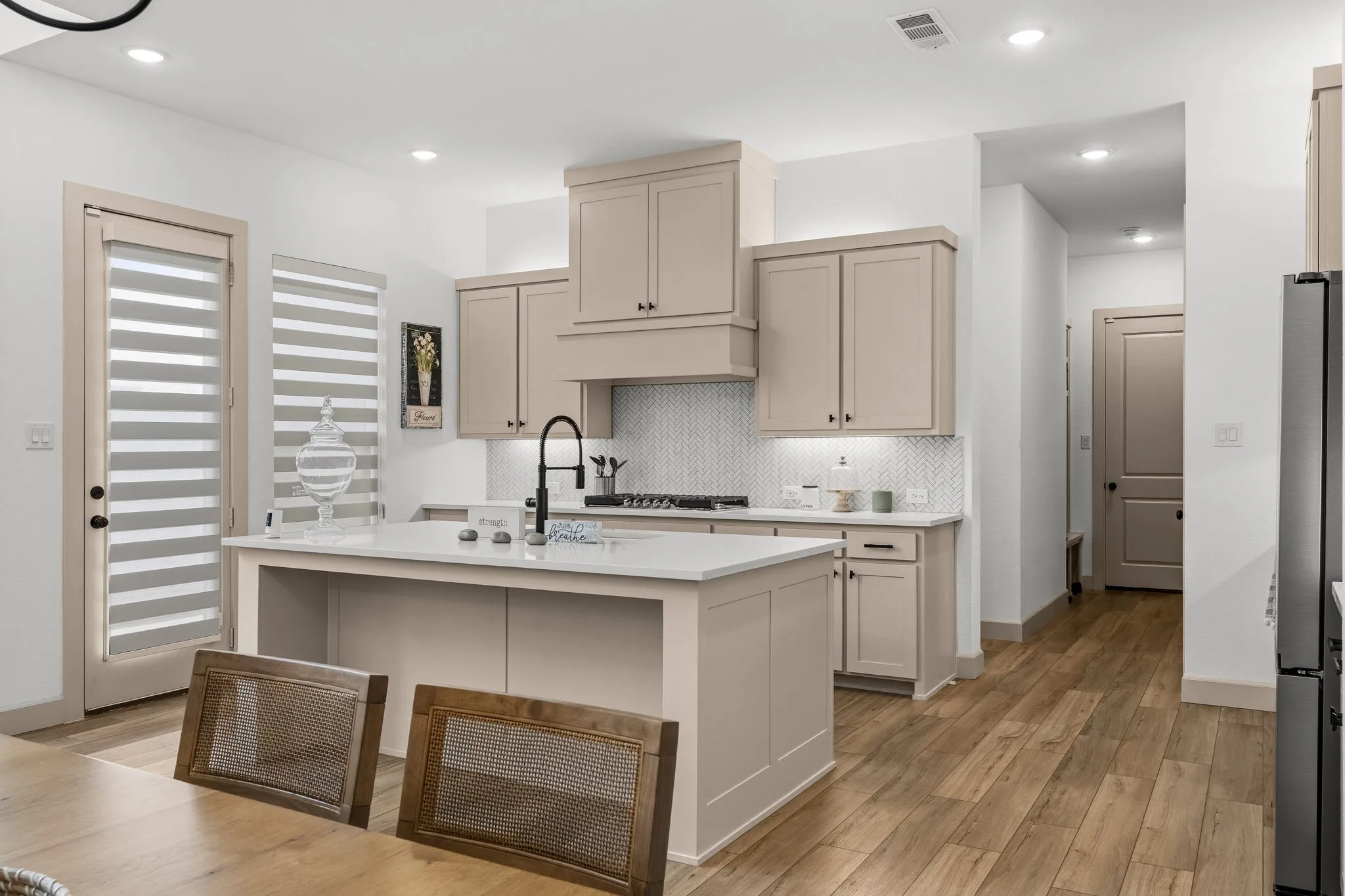 Single Family Residence For Rent in Denton County , 9540 Hedge Street, Frisco, Texas 75034, 4 Bedroom, 5 Bathroom, 2 Garage spaces, 3,026 Sqft, built in 2023, mls#21365178, Real Estate Agent in Frisco, Homes For Rent in Denton county, Homes For Rent in Frisco, Realtor in Frisco Texas, Real Estate Brokerage Independent Realty Texas, Luminita Cordes Realtor