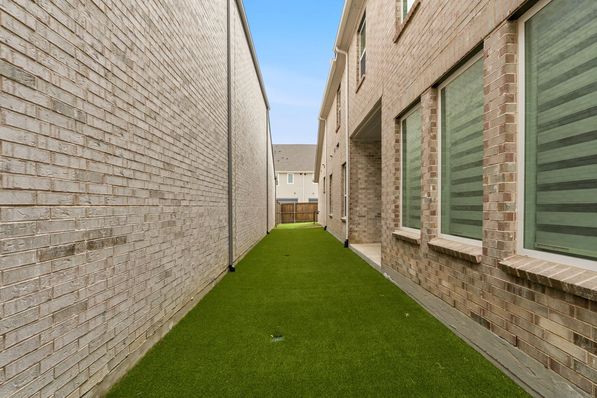 Single Family Residence For Rent in Denton County , 9540 Hedge Street, Frisco, Texas 75034, 4 Bedroom, 5 Bathroom, 2 Garage spaces, 3,026 Sqft, built in 2023, mls#21365178, Real Estate Agent in Frisco, Homes For Rent in Denton county, Homes For Rent in Frisco, Realtor in Frisco Texas, Real Estate Brokerage Independent Realty Texas, Luminita Cordes Realtor