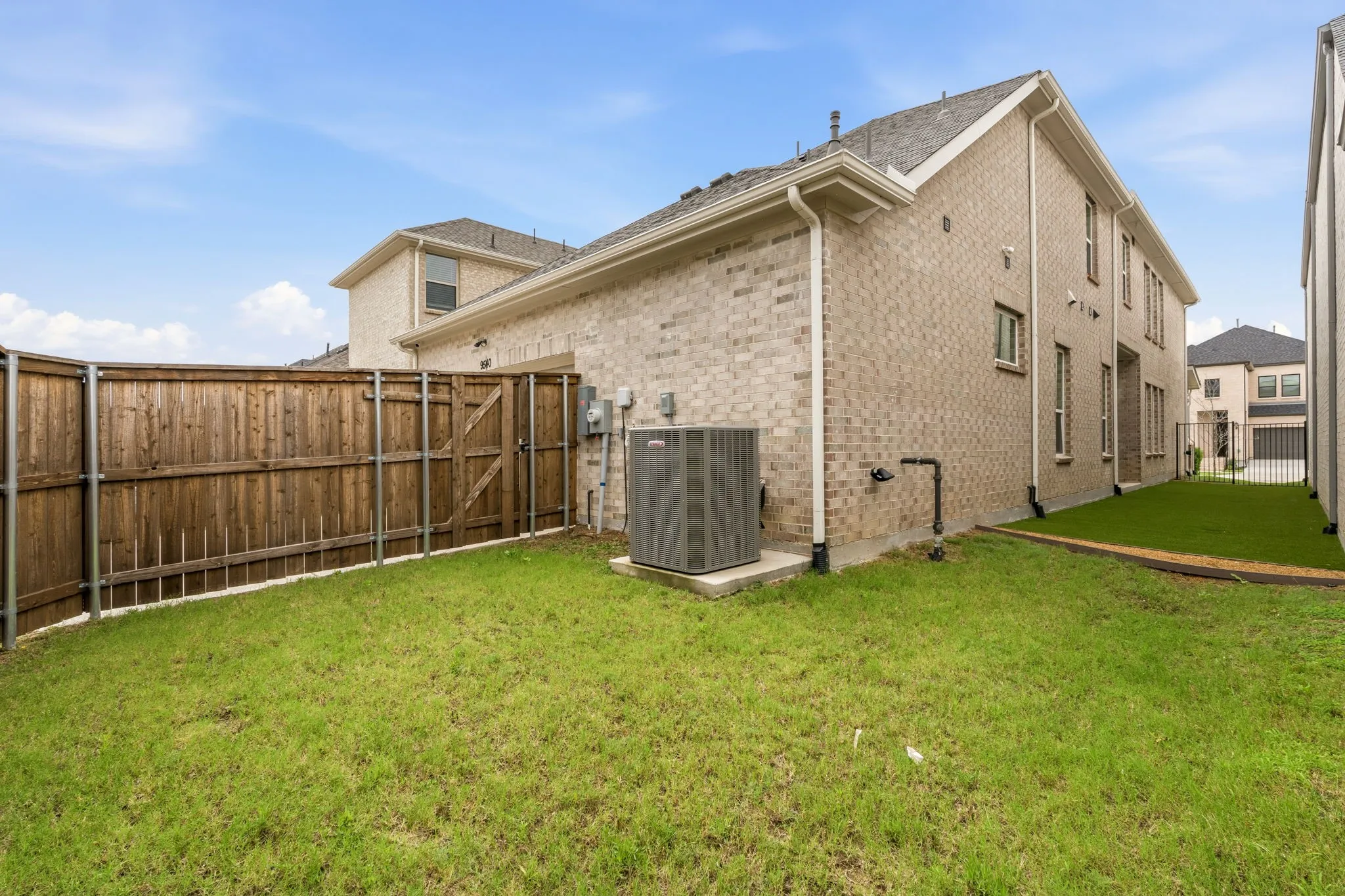 Single Family Residence For Rent in Denton County , 9540 Hedge Street, Frisco, Texas 75034, 4 Bedroom, 5 Bathroom, 2 Garage spaces, 3,026 Sqft, built in 2023, mls#21365178, Real Estate Agent in Frisco, Homes For Rent in Denton county, Homes For Rent in Frisco, Realtor in Frisco Texas, Real Estate Brokerage Independent Realty Texas, Luminita Cordes Realtor
