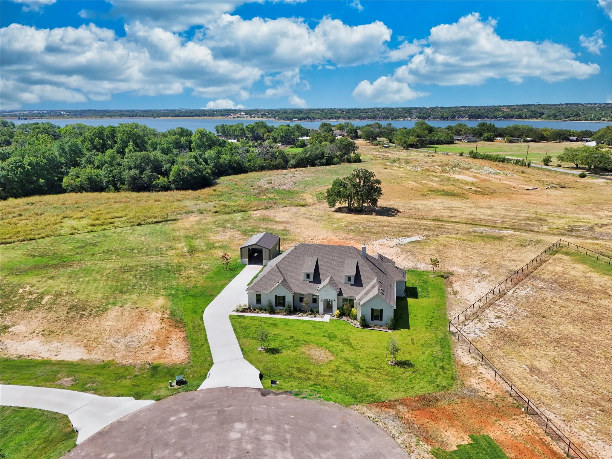 Single Family Residence For Sale in Parker County , 1016 Emery Court, Weatherford, Texas 76087, 4 Bedroom, 3 Bathroom, 3 Garage spaces, 2,843 Sqft, built in 2025, mls#21365102, Real Estate Agent in Weatherford, Homes For Sale in Parker county, Homes For Sale in Weatherford, Realtor in Weatherford Texas, Real Estate Brokerage Independent Realty Texas, Luminita Cordes Realtor