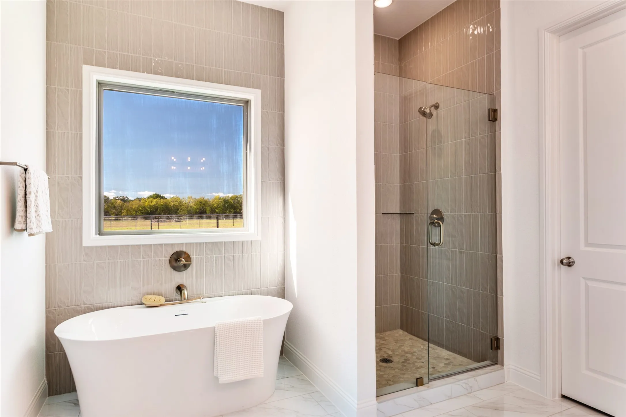 Single Family Residence For Sale in Parker County , 1016 Emery Court, Weatherford, Texas 76087, 4 Bedroom, 3 Bathroom, 3 Garage spaces, 2,843 Sqft, built in 2025, mls#21365102, Real Estate Agent in Weatherford, Homes For Sale in Parker county, Homes For Sale in Weatherford, Realtor in Weatherford Texas, Real Estate Brokerage Independent Realty Texas, Luminita Cordes Realtor