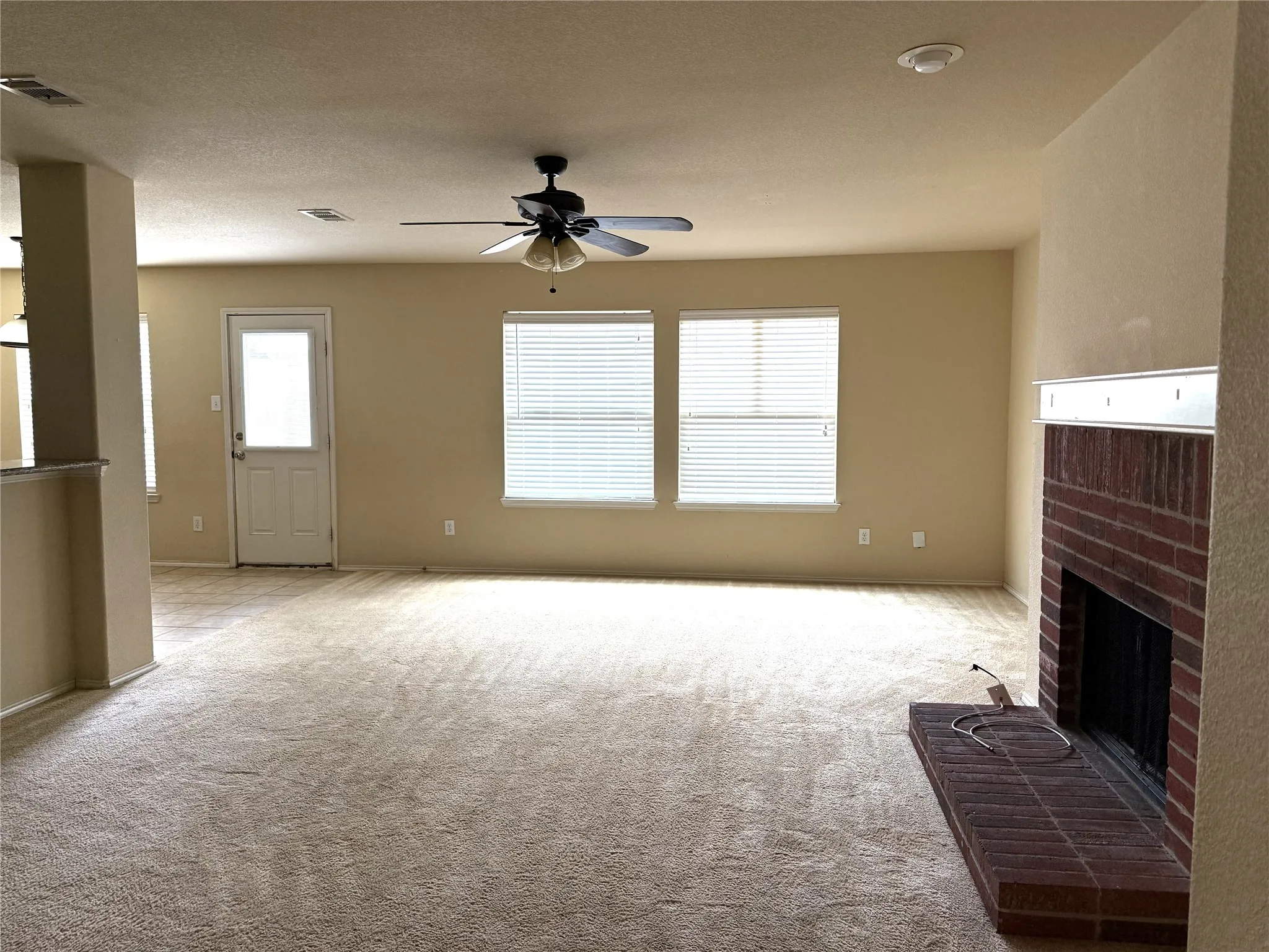 Single Family Residence For Rent in Collin County , 10687 Midway Drive, Frisco, Texas 75035, 4 Bedroom, 3 Bathroom, 2 Garage spaces, 2,906 Sqft, built in 2009, mls#21365132, Real Estate Agent in Frisco, Homes For Rent in Collin county, Homes For Rent in Frisco, Realtor in Frisco Texas, Real Estate Brokerage Independent Realty Texas, Luminita Cordes Realtor