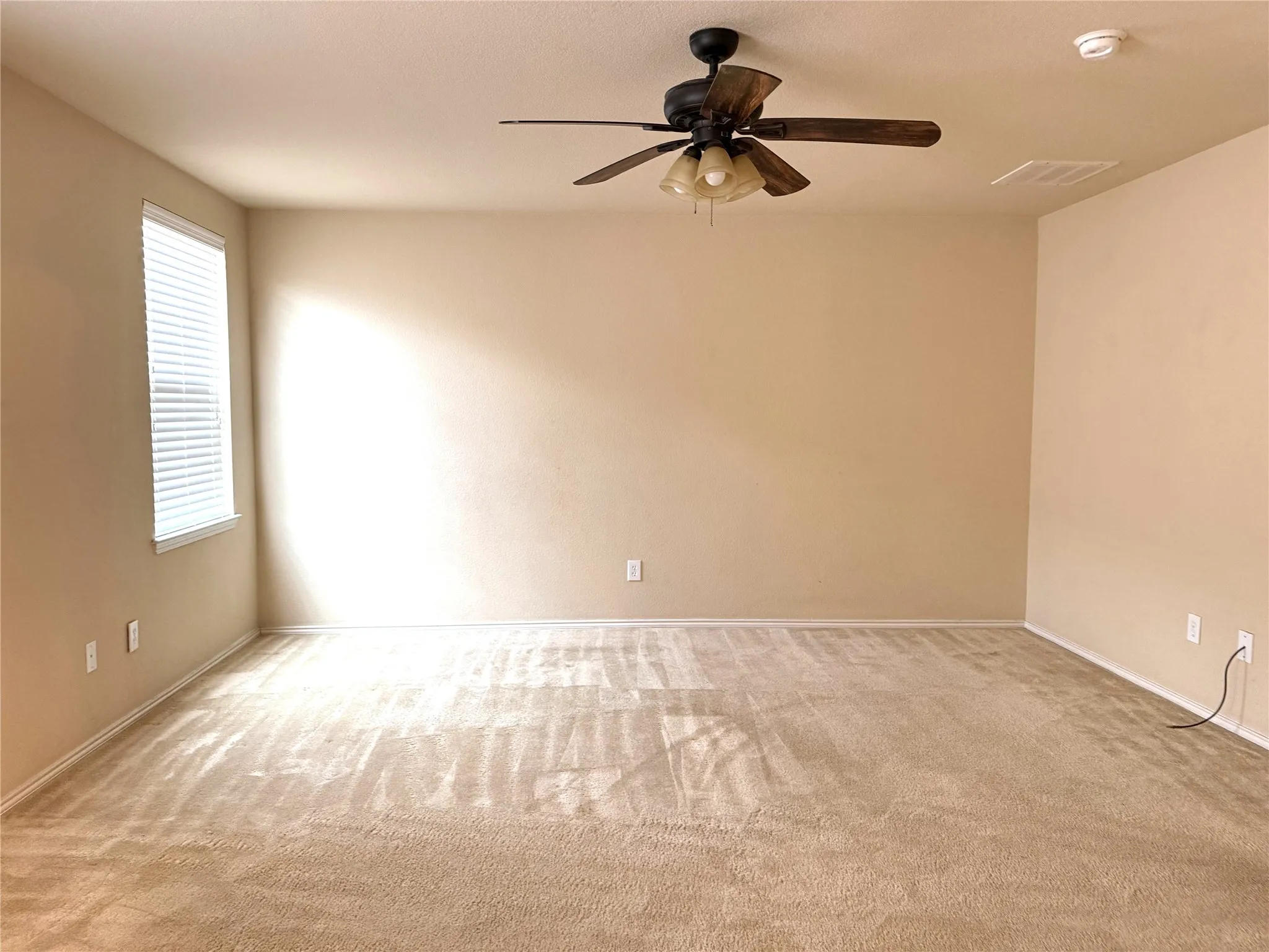 Single Family Residence For Rent in Collin County , 10687 Midway Drive, Frisco, Texas 75035, 4 Bedroom, 3 Bathroom, 2 Garage spaces, 2,906 Sqft, built in 2009, mls#21365132, Real Estate Agent in Frisco, Homes For Rent in Collin county, Homes For Rent in Frisco, Realtor in Frisco Texas, Real Estate Brokerage Independent Realty Texas, Luminita Cordes Realtor