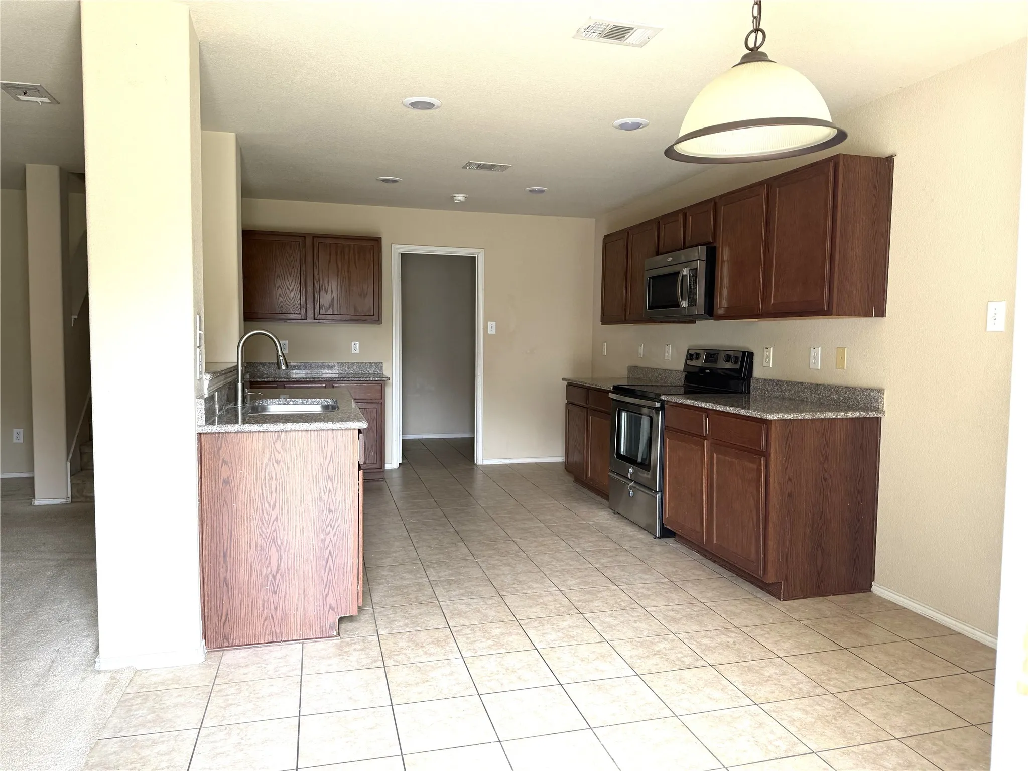 Single Family Residence For Rent in Collin County , 10687 Midway Drive, Frisco, Texas 75035, 4 Bedroom, 3 Bathroom, 2 Garage spaces, 2,906 Sqft, built in 2009, mls#21365132, Real Estate Agent in Frisco, Homes For Rent in Collin county, Homes For Rent in Frisco, Realtor in Frisco Texas, Real Estate Brokerage Independent Realty Texas, Luminita Cordes Realtor
