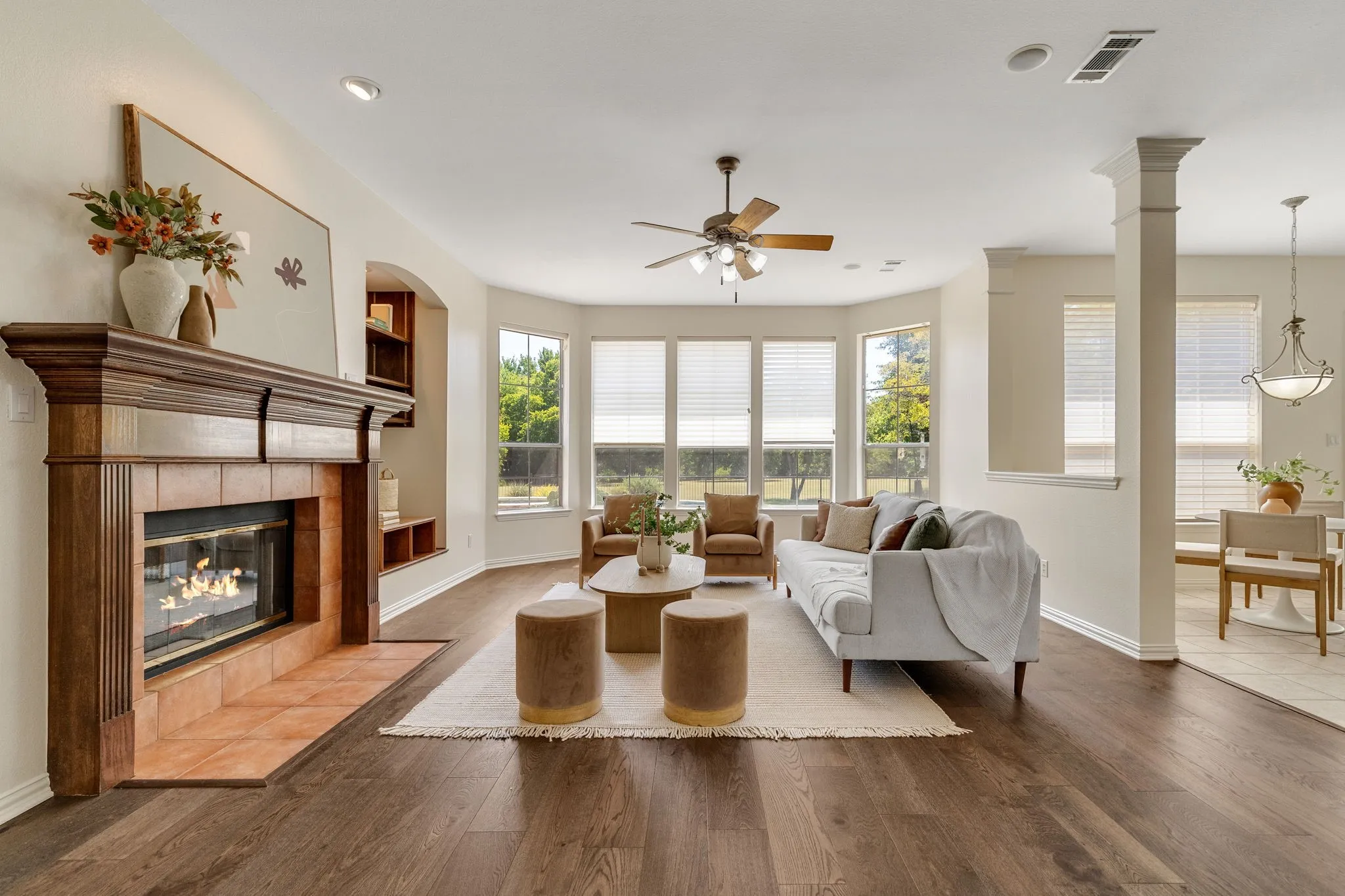 Single Family Residence For Sale in Collin County , 465 Bee Caves Road, Lucas, Texas 75002, 4 Bedroom, 3 Bathroom, 3 Garage spaces, 3,453 Sqft, built in 2001, mls#21365137, Real Estate Agent in Lucas, Homes For Sale in Collin county, Homes For Sale in Lucas, Realtor in Lucas Texas, Real Estate Brokerage Independent Realty Texas, Luminita Cordes Realtor