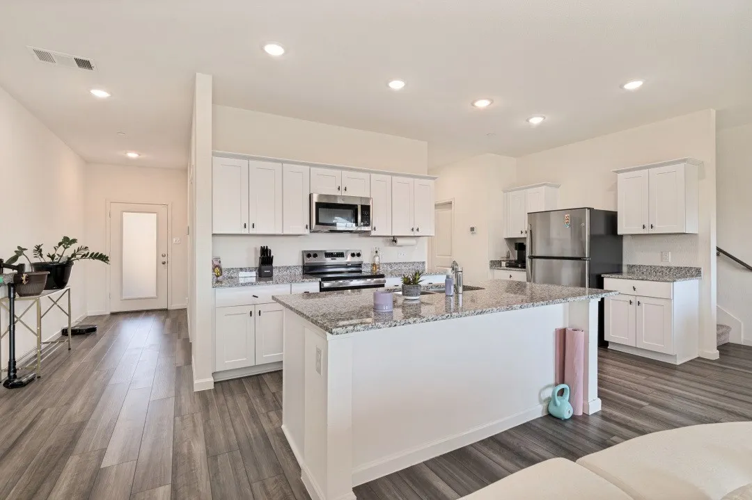 Single Family Residence For Rent in Dallas County , 237 Berthe Court, Cedar Hill, Texas 75104, 3 Bedroom, 3 Bathroom, 2 Garage spaces, 1,650 Sqft, built in 2024, mls#21363991, Real Estate Agent in Cedar Hill, Homes For Rent in Dallas county, Homes For Rent in Cedar Hill, Realtor in Cedar Hill Texas, Real Estate Brokerage Independent Realty Texas, Luminita Cordes Realtor