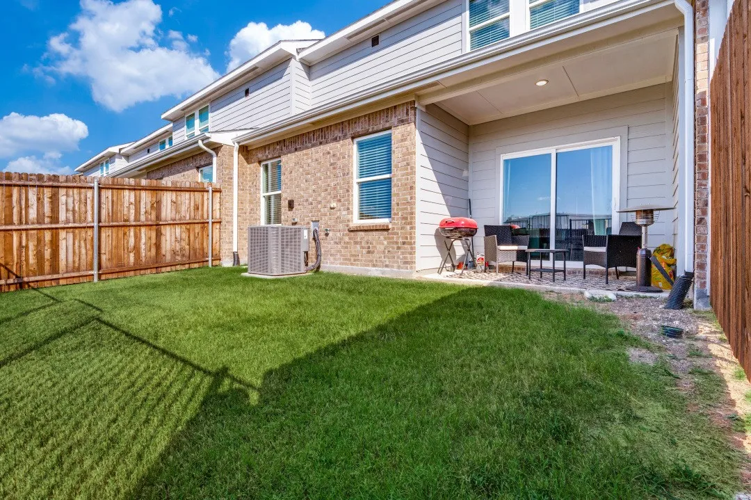 Single Family Residence For Rent in Dallas County , 237 Berthe Court, Cedar Hill, Texas 75104, 3 Bedroom, 3 Bathroom, 2 Garage spaces, 1,650 Sqft, built in 2024, mls#21363991, Real Estate Agent in Cedar Hill, Homes For Rent in Dallas county, Homes For Rent in Cedar Hill, Realtor in Cedar Hill Texas, Real Estate Brokerage Independent Realty Texas, Luminita Cordes Realtor