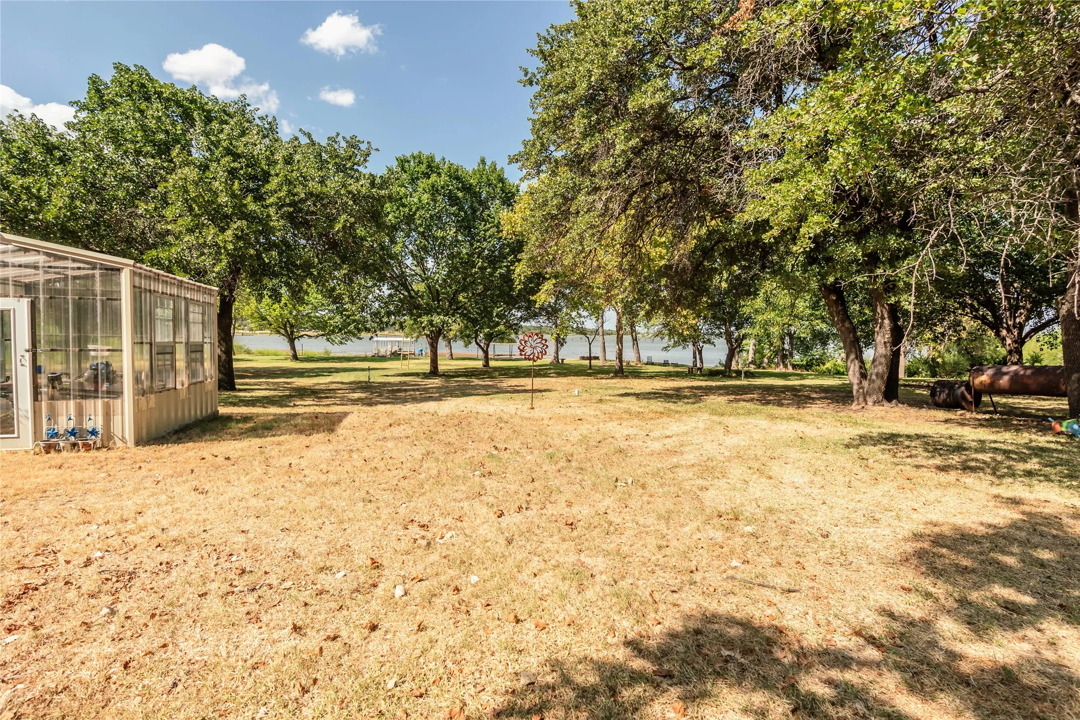 Single Family Residence For Sale in Montague County , 264 Oak Street, Nocona, Texas 76255, 4 Bedroom, 3 Bathroom, 2 Garage spaces, 2,211 Sqft, built in 1993, mls#21365173, Real Estate Agent in Nocona, Homes For Sale in Montague county, Homes For Sale in Nocona, Realtor in Nocona Texas, Real Estate Brokerage Independent Realty Texas, Luminita Cordes Realtor