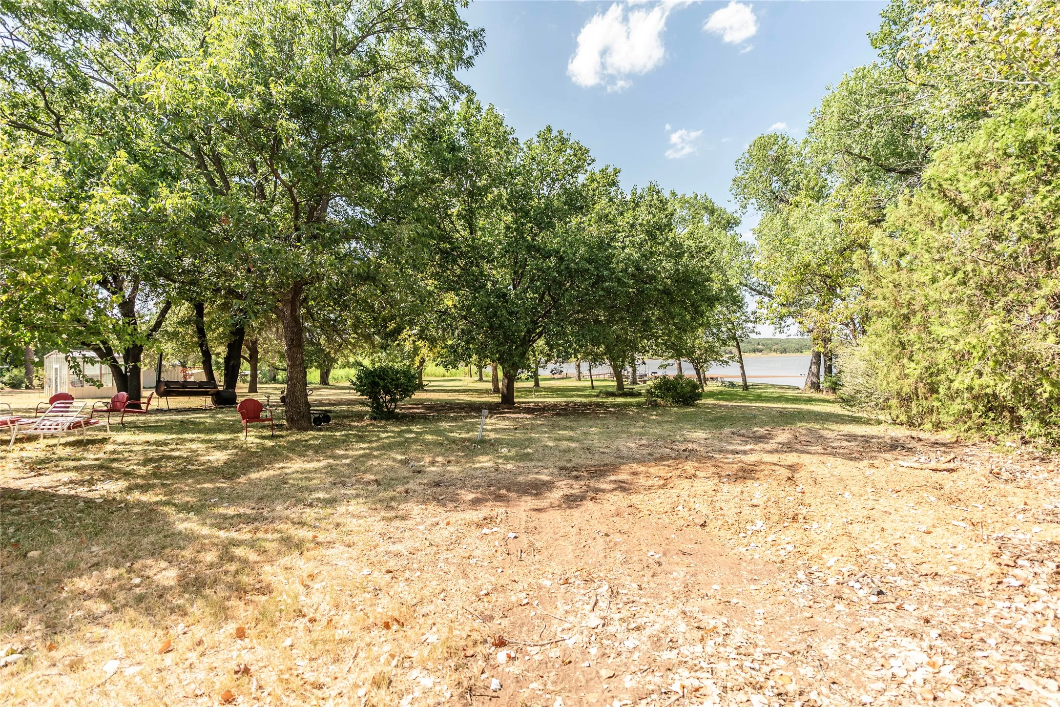 Single Family Residence For Sale in Montague County , 264 Oak Street, Nocona, Texas 76255, 4 Bedroom, 3 Bathroom, 2 Garage spaces, 2,211 Sqft, built in 1993, mls#21365173, Real Estate Agent in Nocona, Homes For Sale in Montague county, Homes For Sale in Nocona, Realtor in Nocona Texas, Real Estate Brokerage Independent Realty Texas, Luminita Cordes Realtor