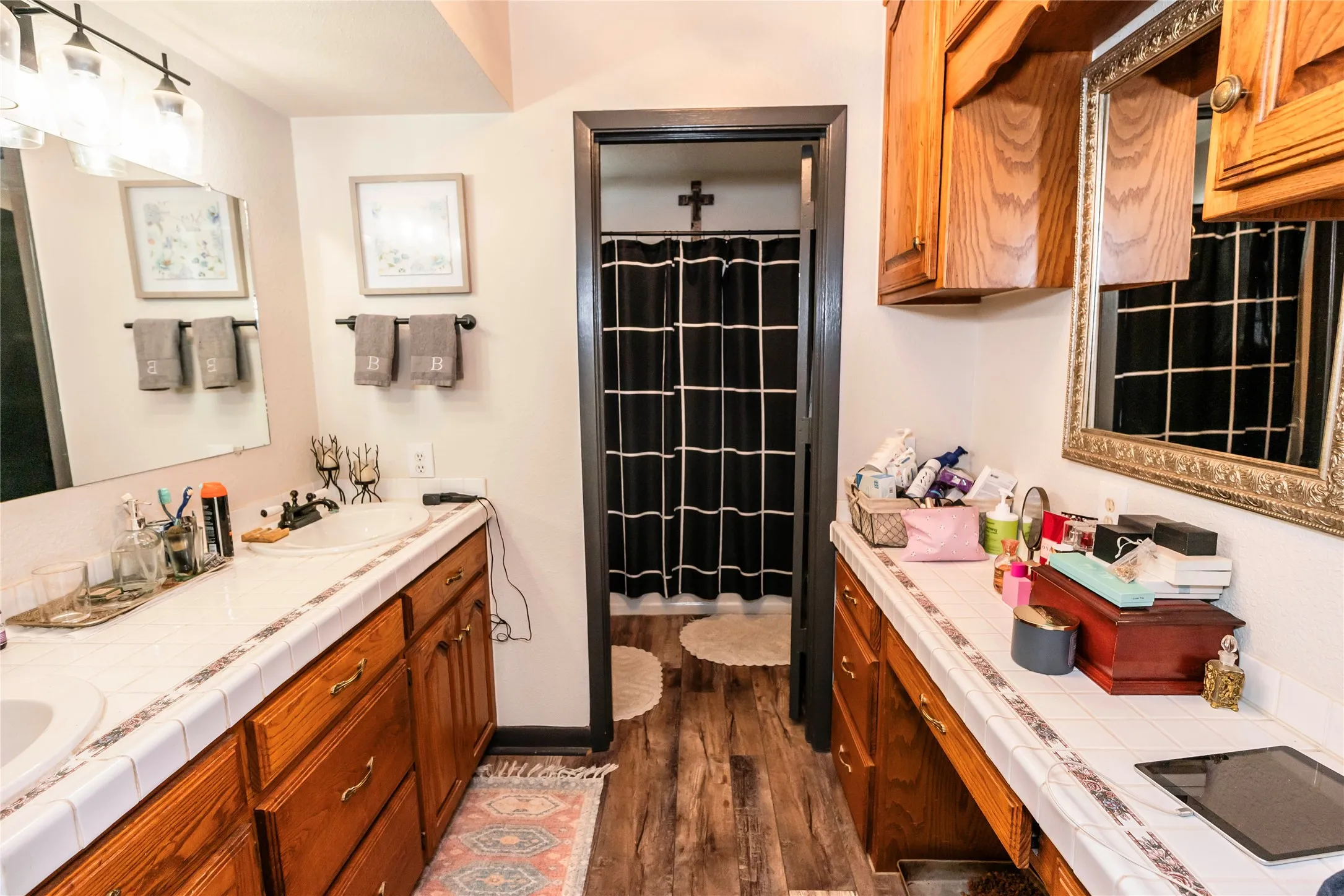 Single Family Residence For Sale in Montague County , 264 Oak Street, Nocona, Texas 76255, 4 Bedroom, 3 Bathroom, 2 Garage spaces, 2,211 Sqft, built in 1993, mls#21365173, Real Estate Agent in Nocona, Homes For Sale in Montague county, Homes For Sale in Nocona, Realtor in Nocona Texas, Real Estate Brokerage Independent Realty Texas, Luminita Cordes Realtor