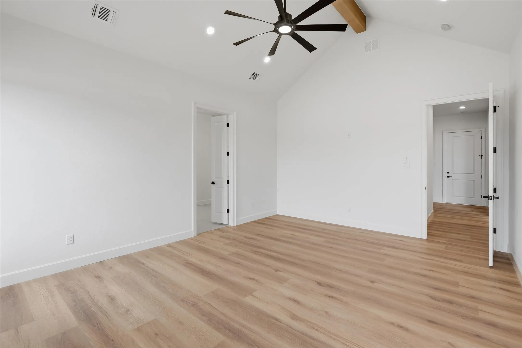 Single Family Residence For Sale in Parker County , 2069 Preserve Trail, Weatherford, Texas 76087, 4 Bedroom, 4 Bathroom, 3 Garage spaces, 3,085 Sqft, built in 2026, mls#21356518, Real Estate Agent in Weatherford, Homes For Sale in Parker county, Homes For Sale in Weatherford, Realtor in Weatherford Texas, Real Estate Brokerage Independent Realty Texas, Luminita Cordes Realtor