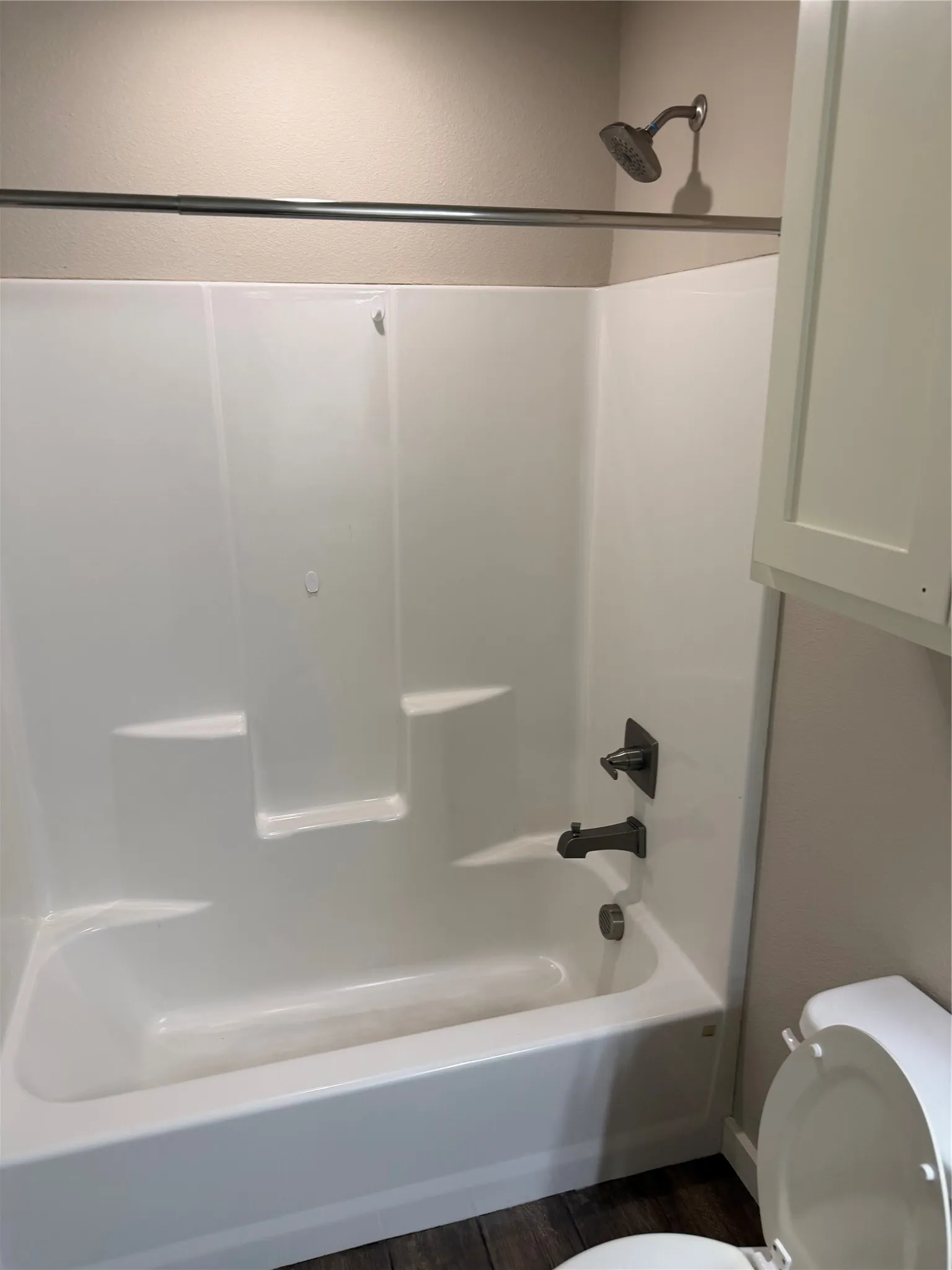 Single Family Residence For Rent in Grayson County , 303 N Colbert Avenue, Sherman, Texas 75090, 3 Bedroom, 2 Bathroom, Garage spaces, 1,238 Sqft, built in 2020, mls#21365197, Real Estate Agent in Sherman, Homes For Rent in Grayson county, Homes For Rent in Sherman, Realtor in Sherman Texas, Real Estate Brokerage Independent Realty Texas, Luminita Cordes Realtor