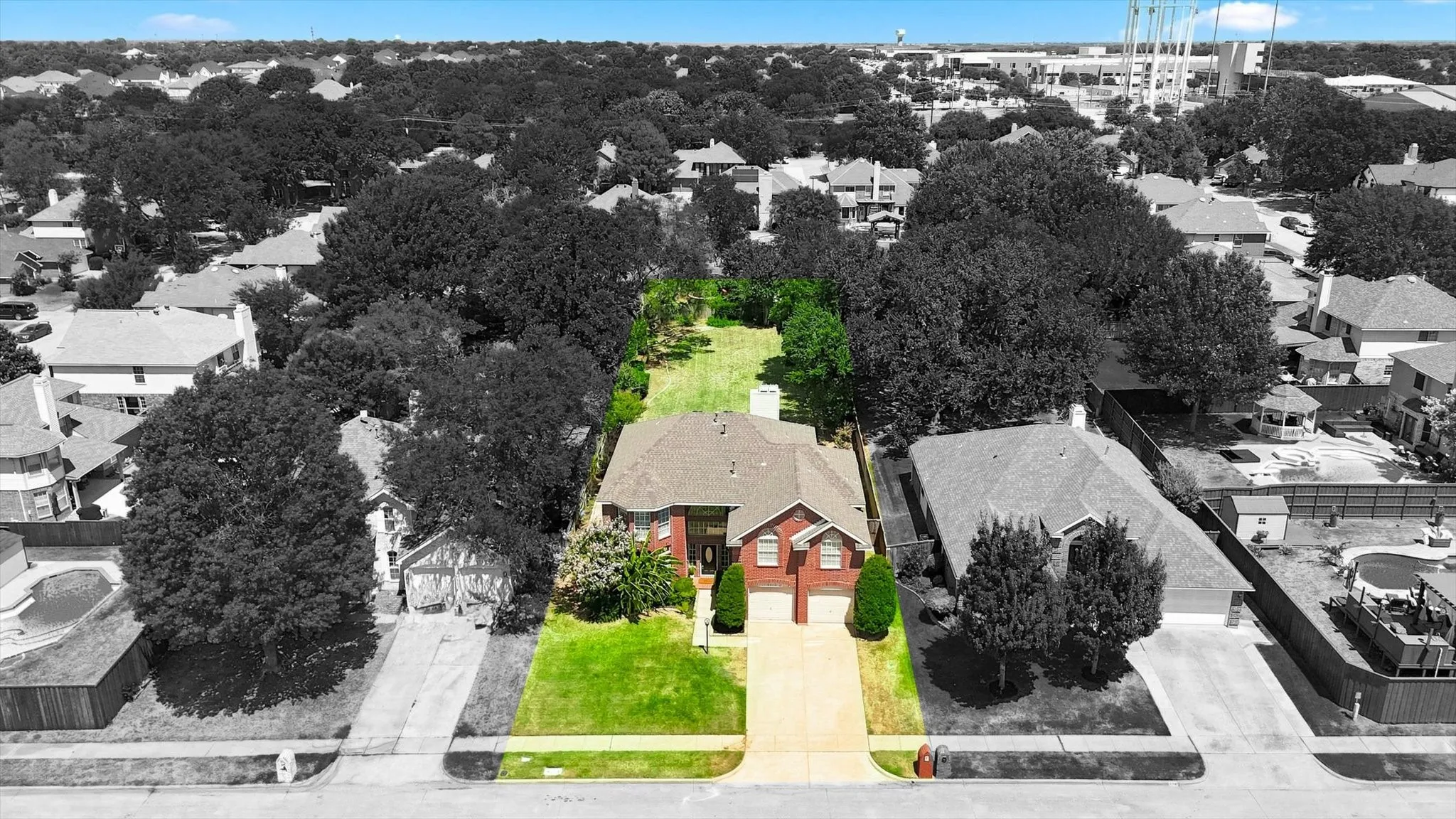 Single Family Residence For Sale in Denton County , 2312 Misty Trail Lane, Flower Mound, Texas 75028, 4 Bedroom, 3 Bathroom, 2 Garage spaces, 3,363 Sqft, built in 1989, mls#21363137, Real Estate Agent in Flower Mound, Homes For Sale in Denton county, Homes For Sale in Flower Mound, Realtor in Flower Mound Texas, Real Estate Brokerage Independent Realty Texas, Luminita Cordes Realtor