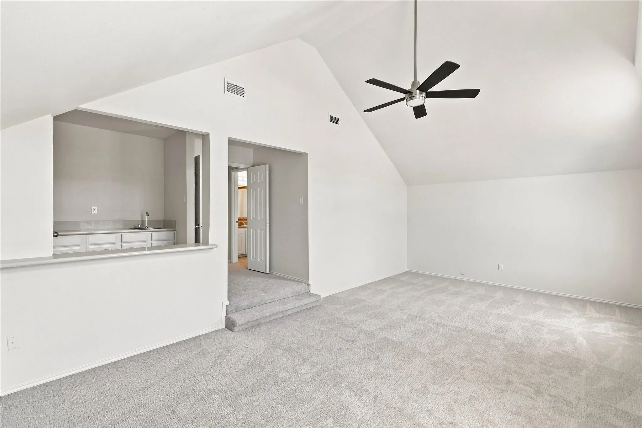 Single Family Residence For Sale in Denton County , 2312 Misty Trail Lane, Flower Mound, Texas 75028, 4 Bedroom, 3 Bathroom, 2 Garage spaces, 3,363 Sqft, built in 1989, mls#21363137, Real Estate Agent in Flower Mound, Homes For Sale in Denton county, Homes For Sale in Flower Mound, Realtor in Flower Mound Texas, Real Estate Brokerage Independent Realty Texas, Luminita Cordes Realtor