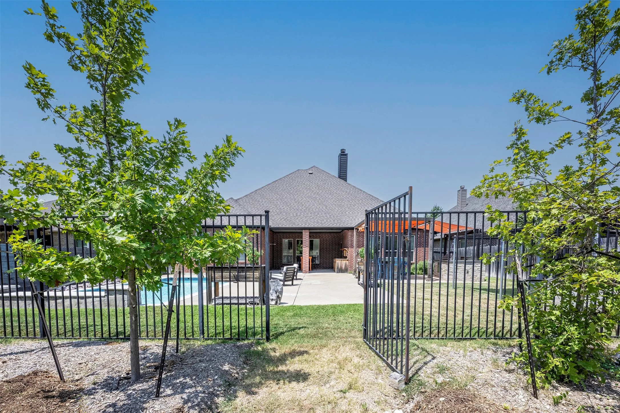 Single Family Residence For Sale in Tarrant County , 4009 Brookdale Road, Benbrook, Texas 76116, 5 Bedroom, 3 Bathroom, 2 Garage spaces, 2,856 Sqft, built in 2018, mls#21357612, Real Estate Agent in Benbrook, Homes For Sale in Tarrant county, Homes For Sale in Benbrook, Realtor in Benbrook Texas, Real Estate Brokerage Independent Realty Texas, Luminita Cordes Realtor