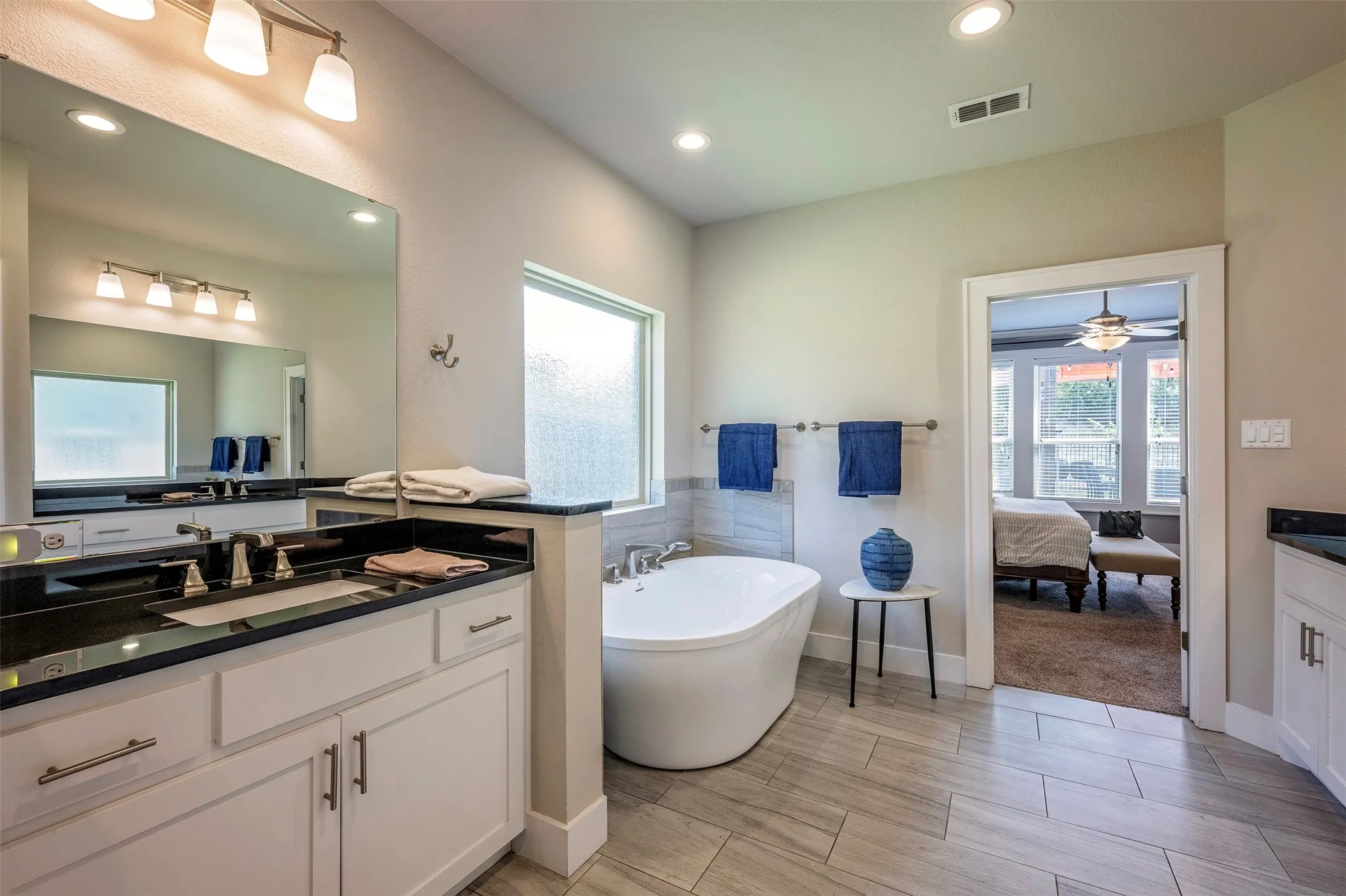 Single Family Residence For Sale in Tarrant County , 4009 Brookdale Road, Benbrook, Texas 76116, 5 Bedroom, 3 Bathroom, 2 Garage spaces, 2,856 Sqft, built in 2018, mls#21357612, Real Estate Agent in Benbrook, Homes For Sale in Tarrant county, Homes For Sale in Benbrook, Realtor in Benbrook Texas, Real Estate Brokerage Independent Realty Texas, Luminita Cordes Realtor