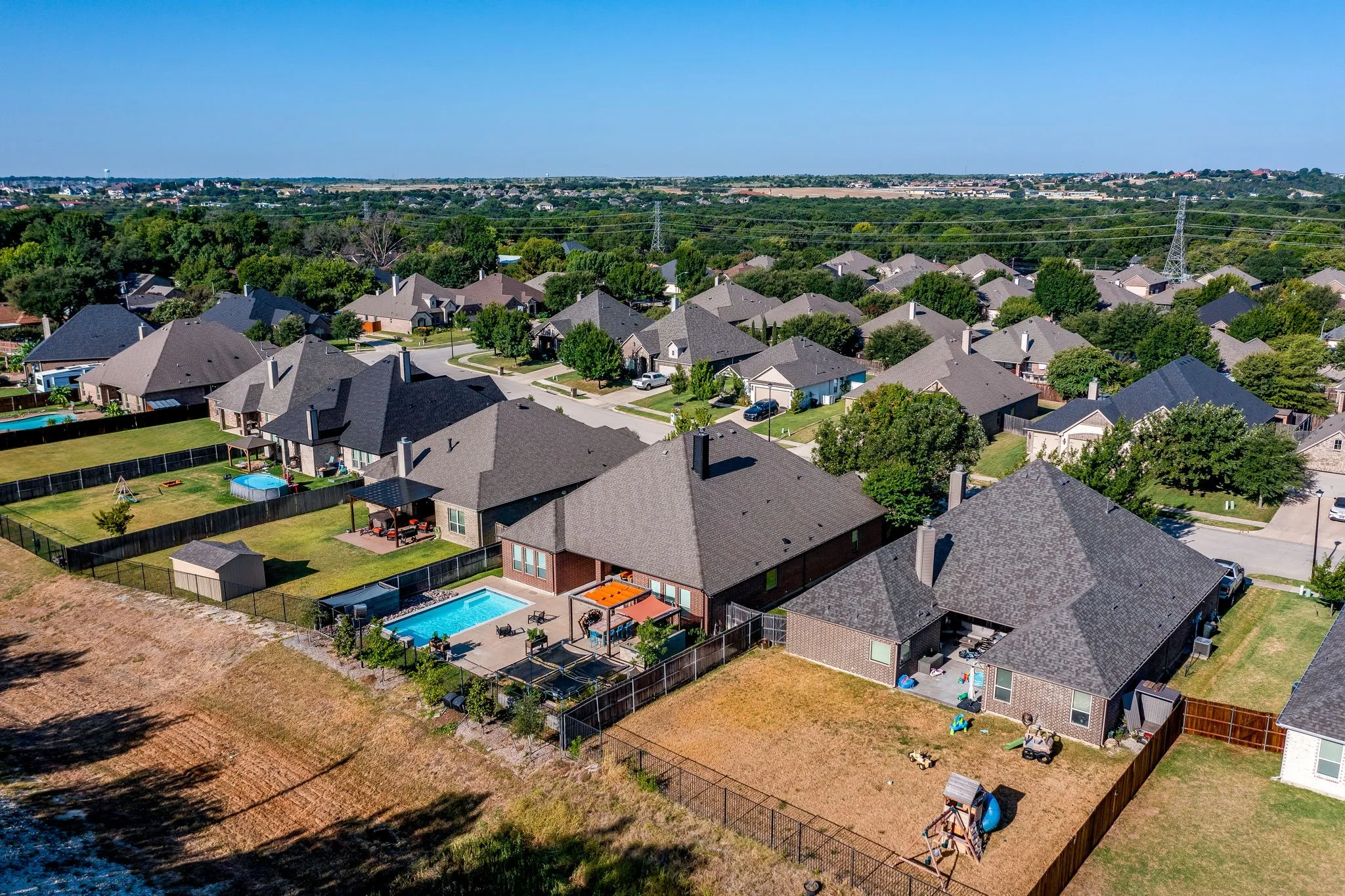 Single Family Residence For Sale in Tarrant County , 4009 Brookdale Road, Benbrook, Texas 76116, 5 Bedroom, 3 Bathroom, 2 Garage spaces, 2,856 Sqft, built in 2018, mls#21357612, Real Estate Agent in Benbrook, Homes For Sale in Tarrant county, Homes For Sale in Benbrook, Realtor in Benbrook Texas, Real Estate Brokerage Independent Realty Texas, Luminita Cordes Realtor