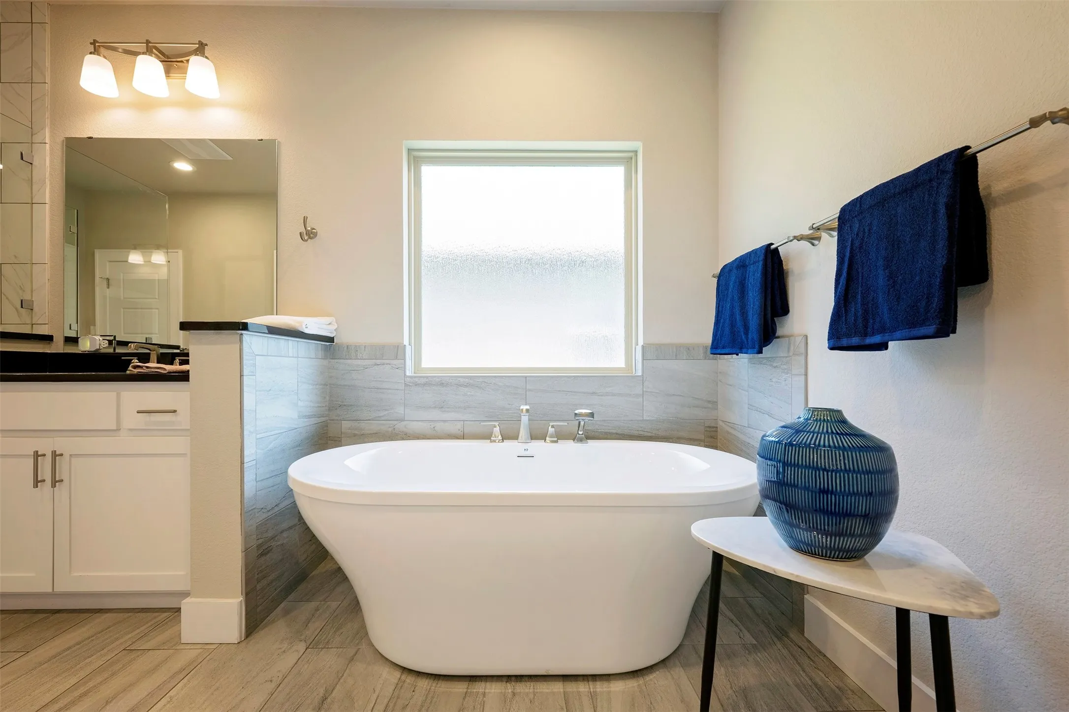 Single Family Residence For Sale in Tarrant County , 4009 Brookdale Road, Benbrook, Texas 76116, 5 Bedroom, 3 Bathroom, 2 Garage spaces, 2,856 Sqft, built in 2018, mls#21357612, Real Estate Agent in Benbrook, Homes For Sale in Tarrant county, Homes For Sale in Benbrook, Realtor in Benbrook Texas, Real Estate Brokerage Independent Realty Texas, Luminita Cordes Realtor
