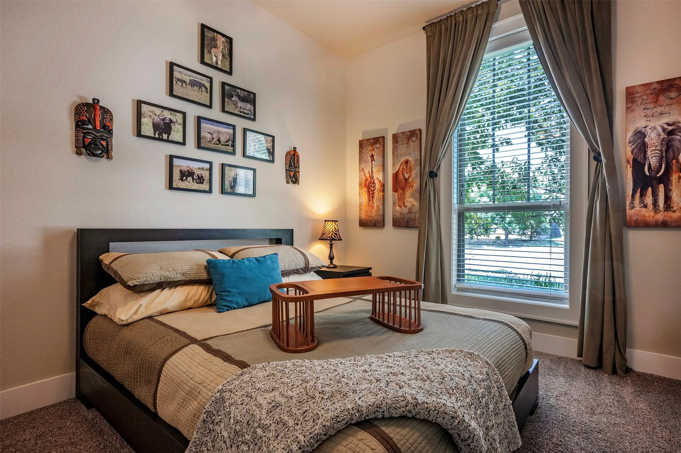 Single Family Residence For Sale in Tarrant County , 4009 Brookdale Road, Benbrook, Texas 76116, 5 Bedroom, 3 Bathroom, 2 Garage spaces, 2,856 Sqft, built in 2018, mls#21357612, Real Estate Agent in Benbrook, Homes For Sale in Tarrant county, Homes For Sale in Benbrook, Realtor in Benbrook Texas, Real Estate Brokerage Independent Realty Texas, Luminita Cordes Realtor