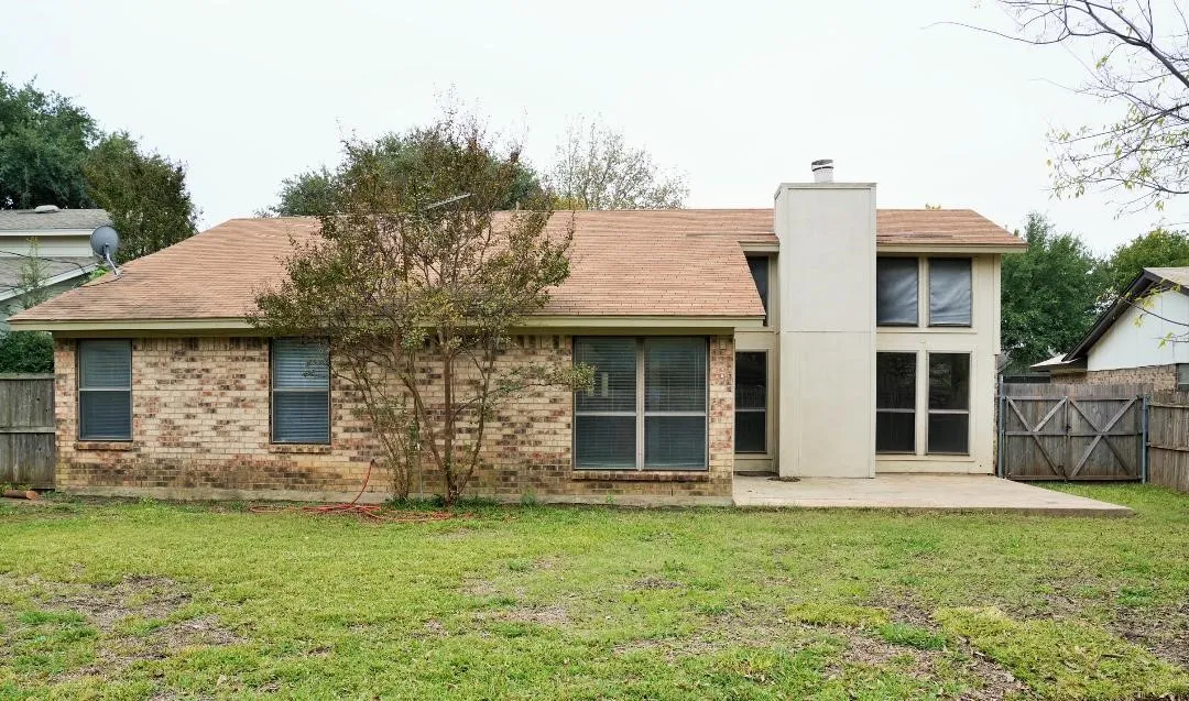 Single Family Residence For Rent in Tarrant County , 7624 Cedarhill Road, Watauga, Texas 76148, 3 Bedroom, 2 Bathroom, 2 Garage spaces, 1,240 Sqft, built in 1983, mls#21365217, Real Estate Agent in Watauga, Homes For Rent in Tarrant county, Homes For Rent in Watauga, Realtor in Watauga Texas, Real Estate Brokerage Independent Realty Texas, Luminita Cordes Realtor
