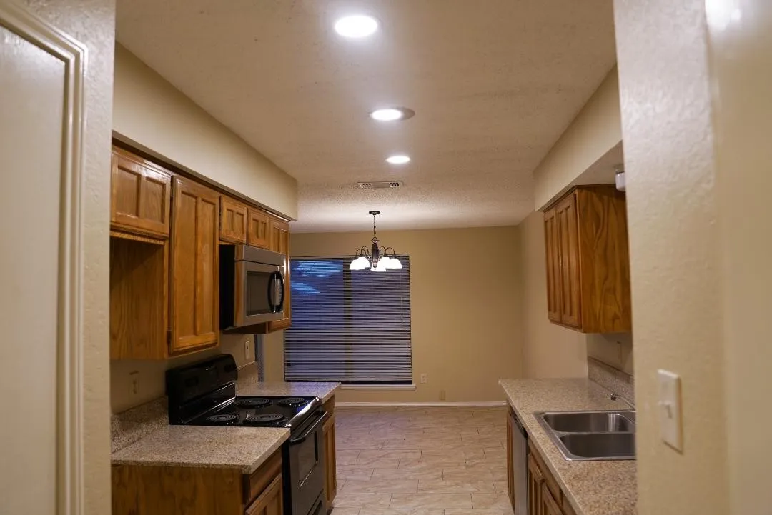 Single Family Residence For Rent in Tarrant County , 7624 Cedarhill Road, Watauga, Texas 76148, 3 Bedroom, 2 Bathroom, 2 Garage spaces, 1,240 Sqft, built in 1983, mls#21365217, Real Estate Agent in Watauga, Homes For Rent in Tarrant county, Homes For Rent in Watauga, Realtor in Watauga Texas, Real Estate Brokerage Independent Realty Texas, Luminita Cordes Realtor
